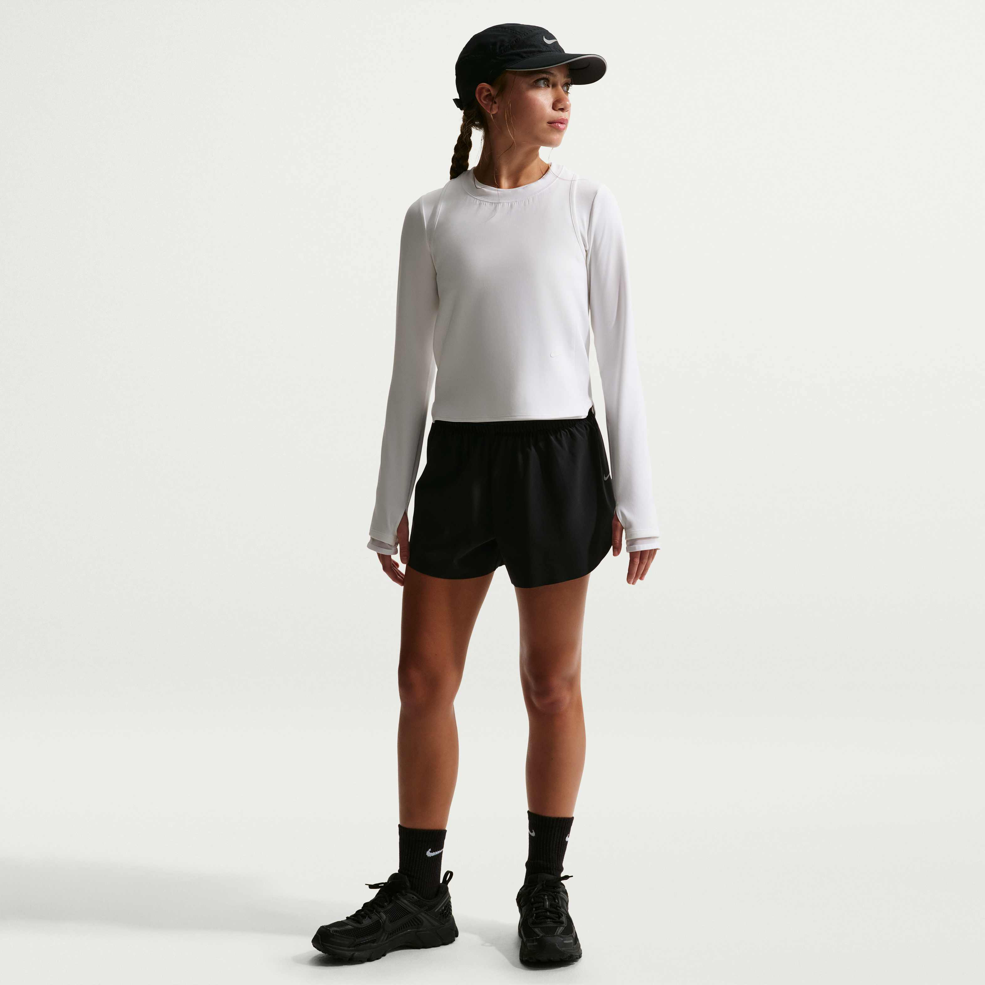 Nike MAVN image number 2
