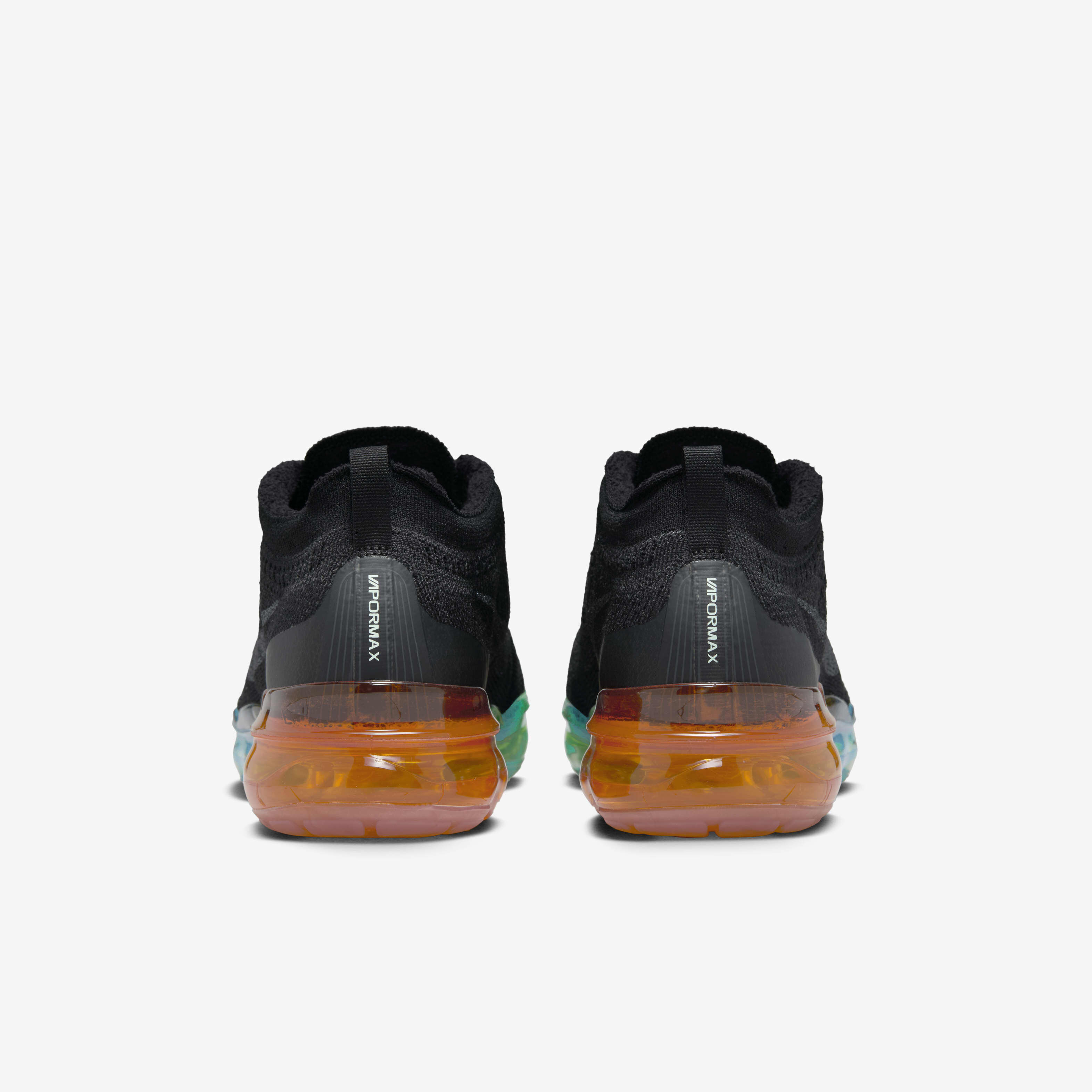 Nike vapormax black orange sole store