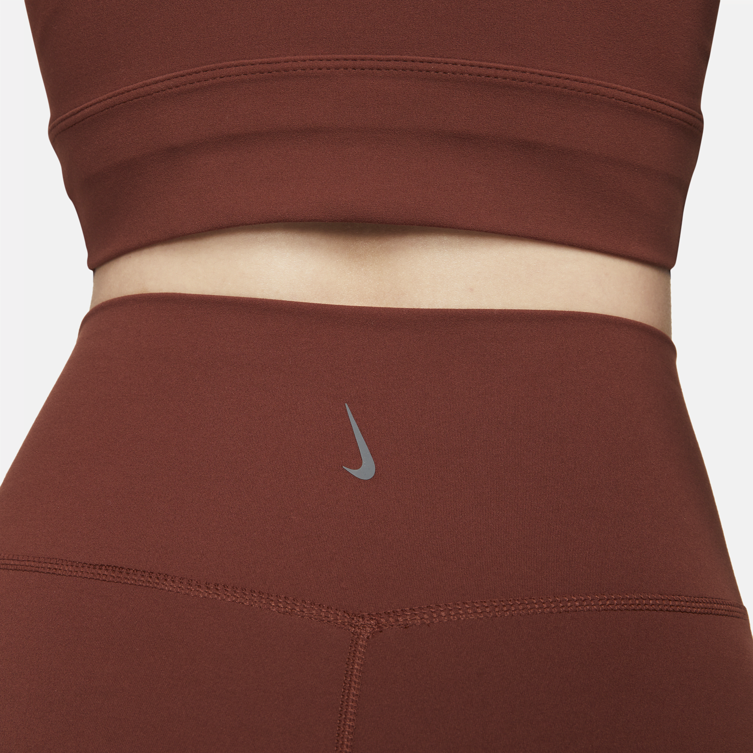 Nike Yoga Luxe image number 4