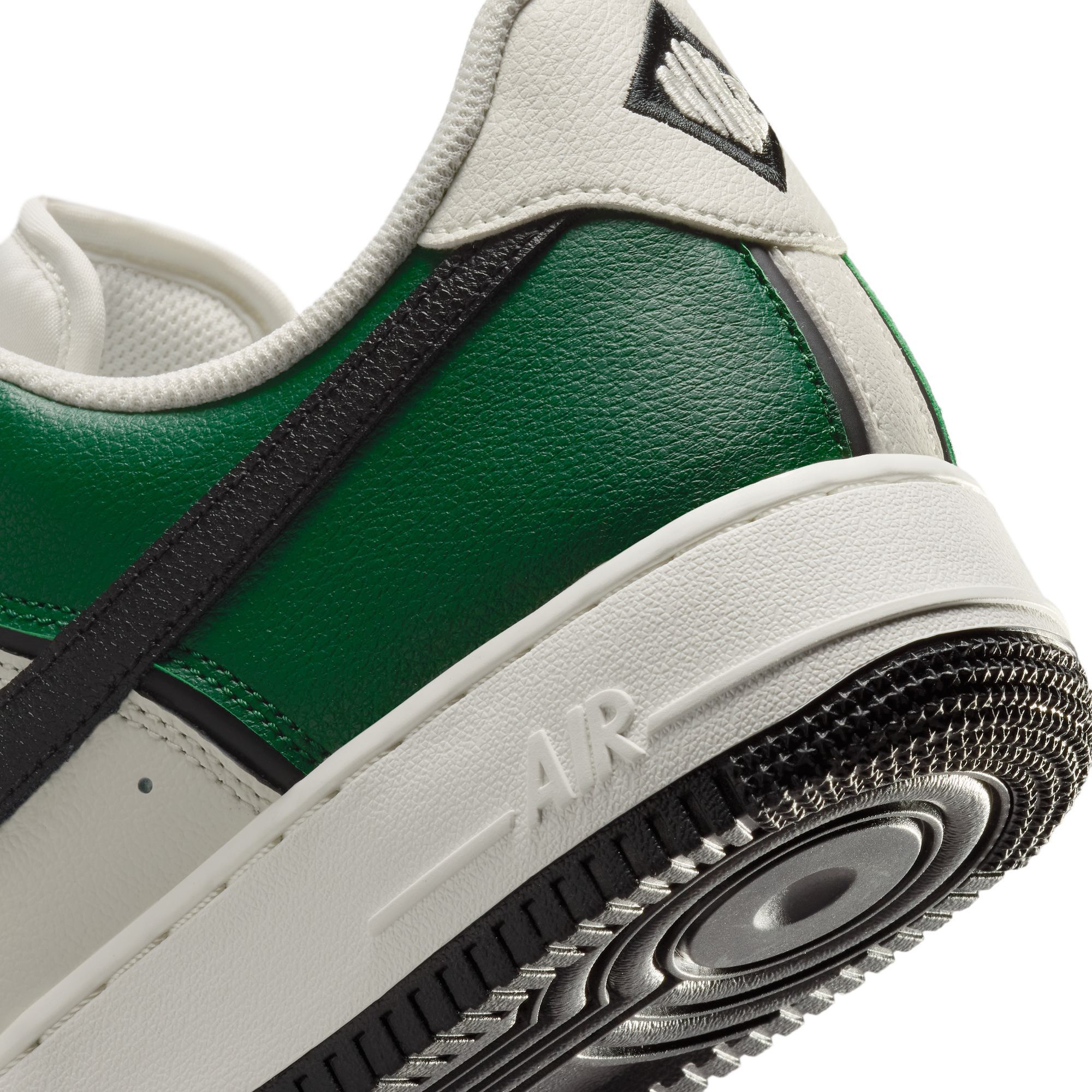 Nike Air Force 1 '07 LV8  image number 10