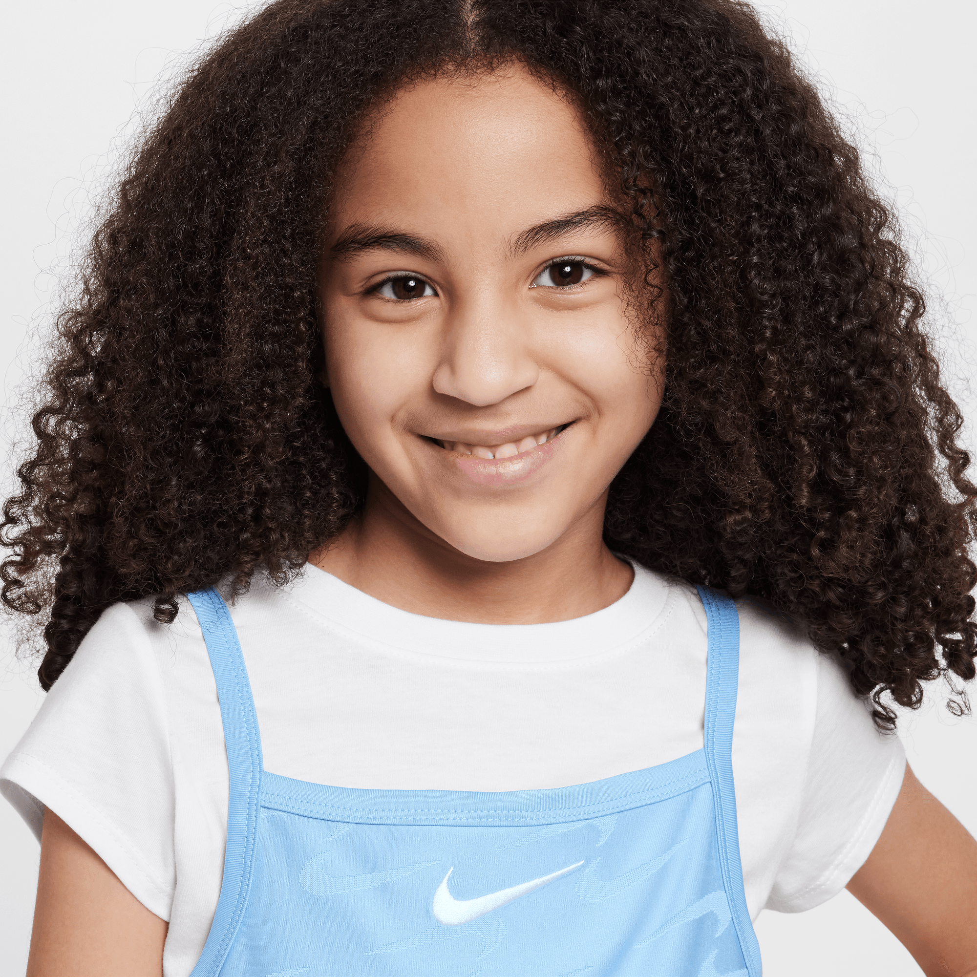 Nike Swoosh Motion image number 2