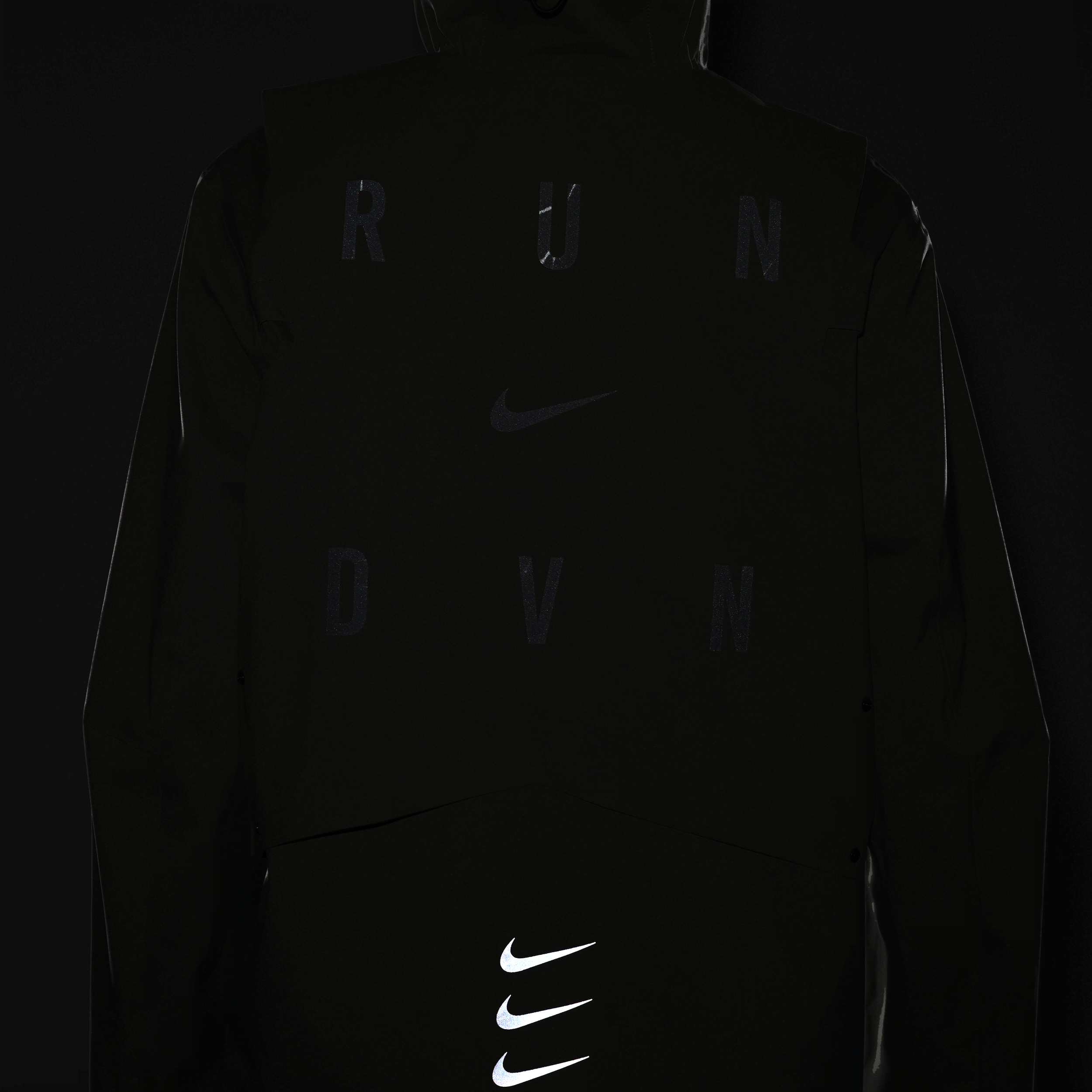 Nike Storm-FIT Run Division image number 21