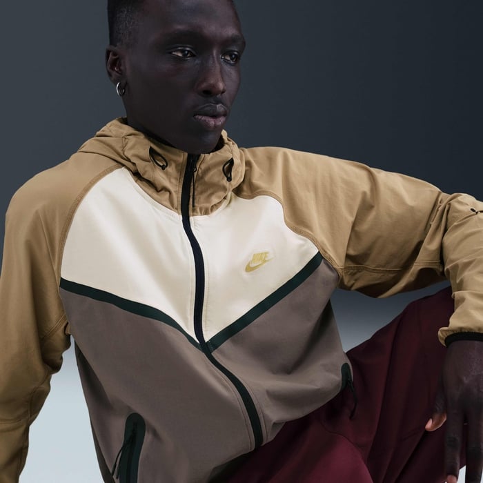 Nike Tech image number 2 Nike Tech image number 2