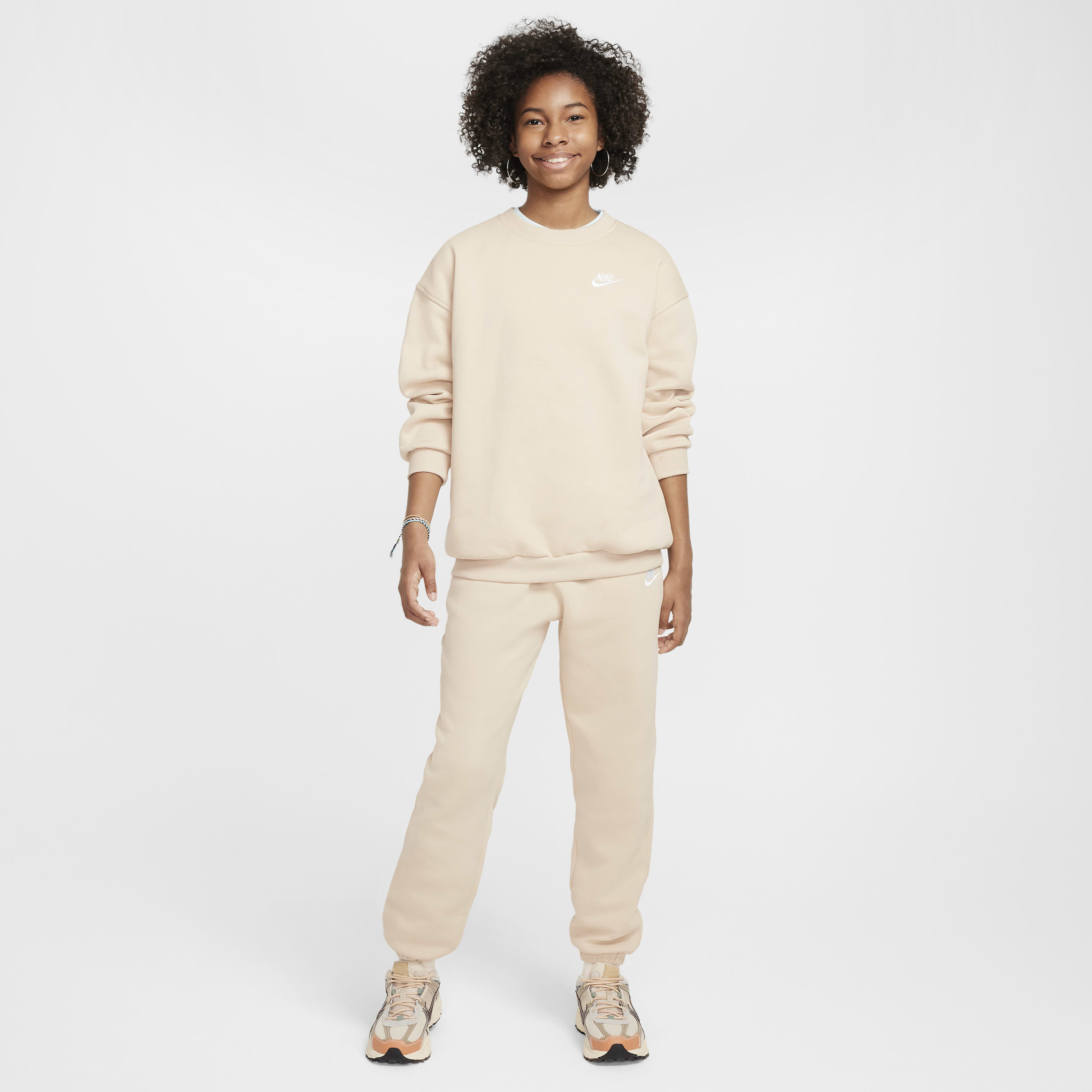 نايكي سبورتسوير كلوب فليس image number 4