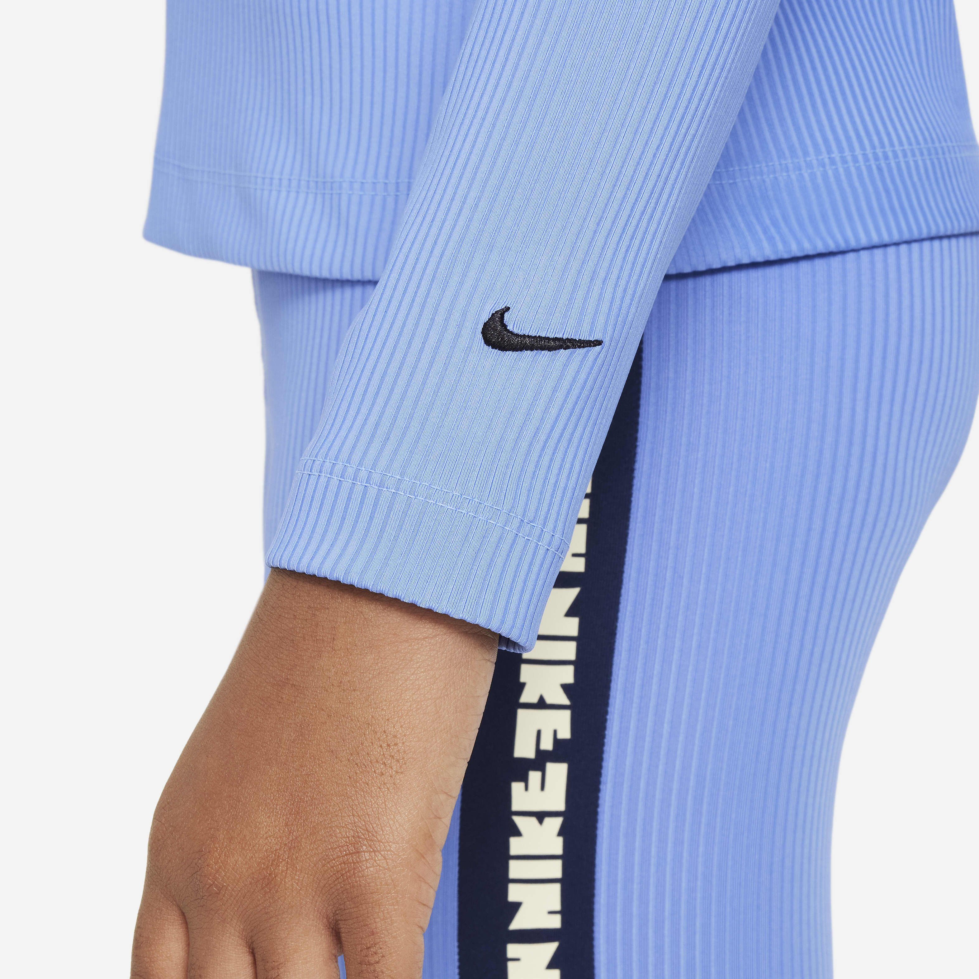 Nike Sportswear image number 3