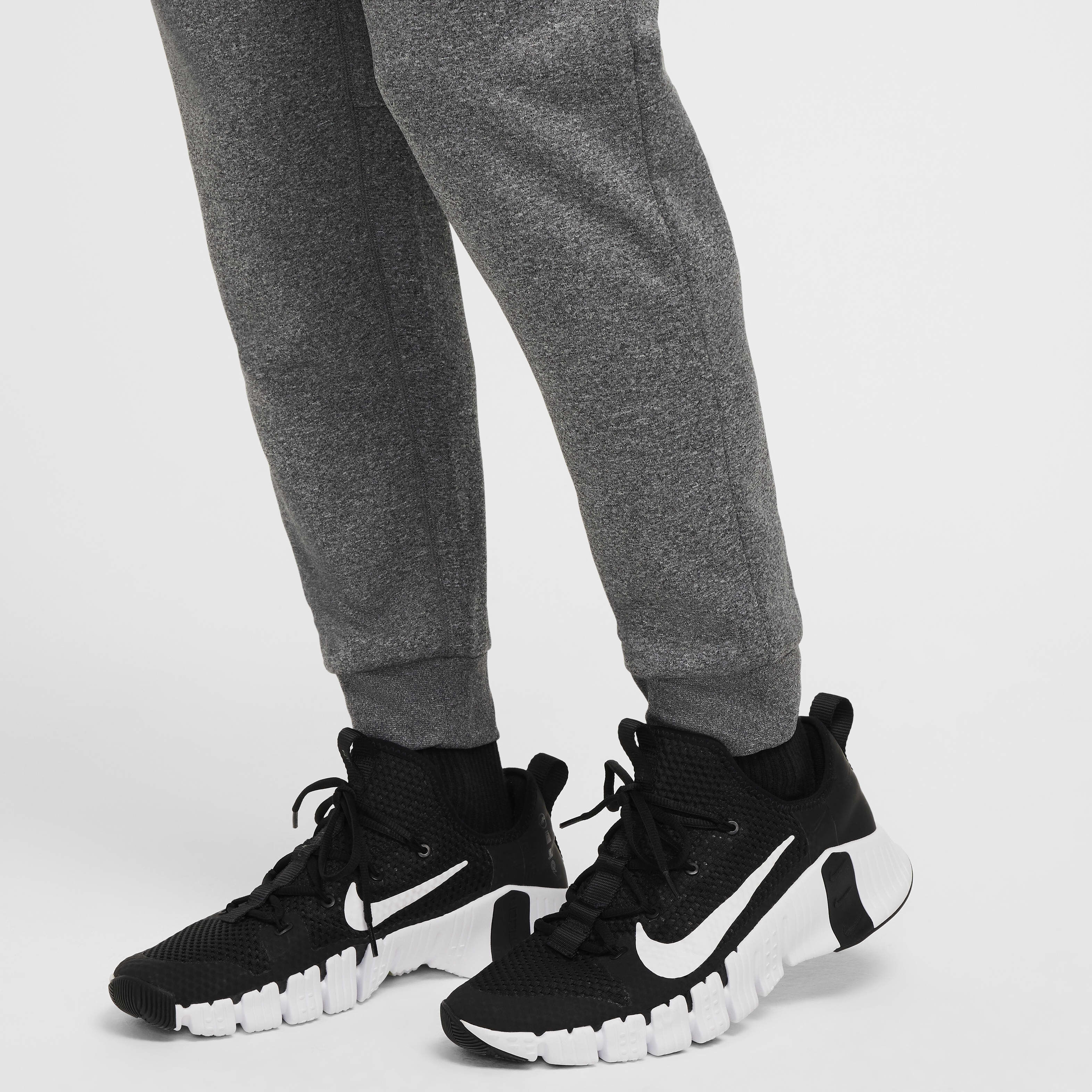 Buy Nike Men s Therma FIT Fitness Trousers Nike Saudi Official