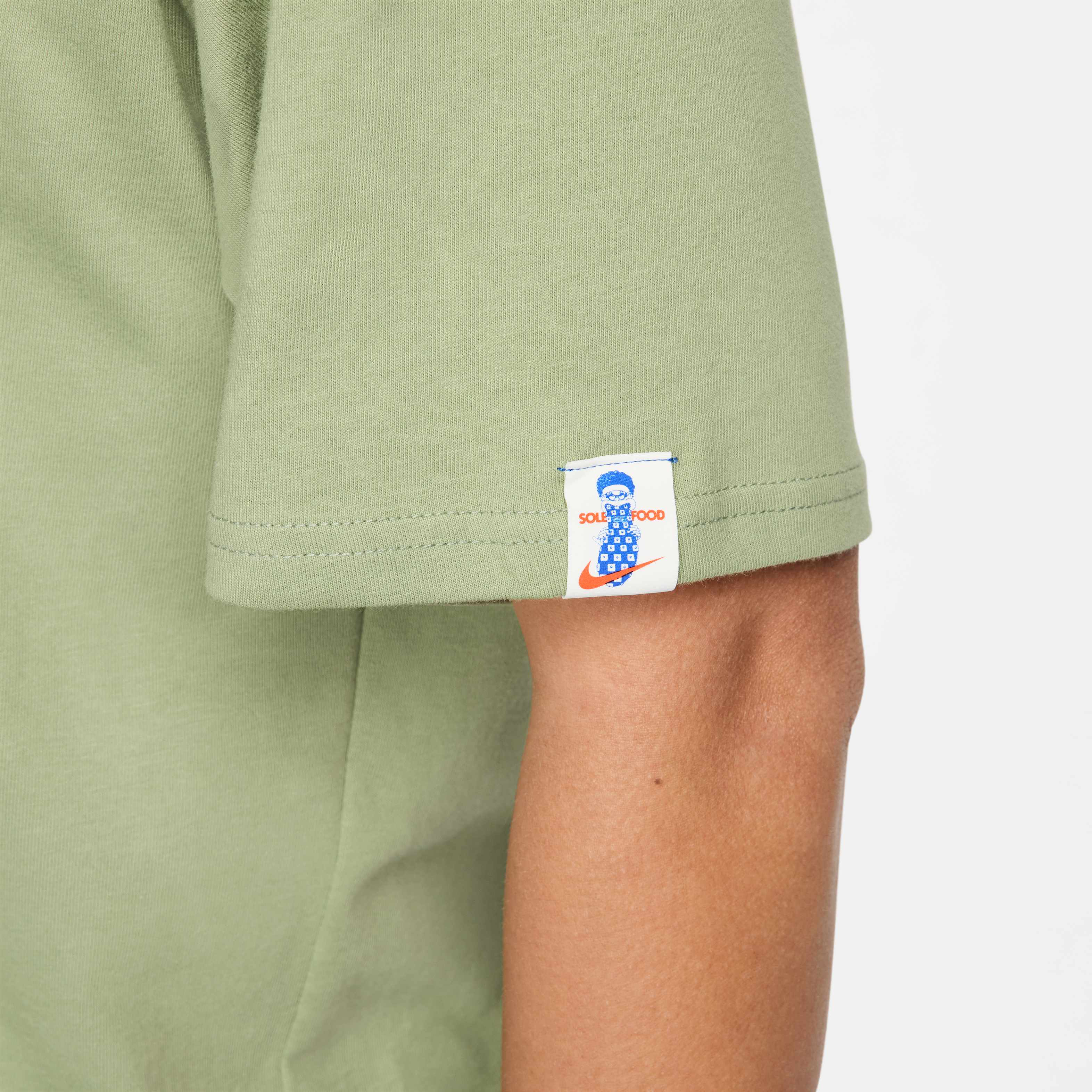 نايكي سبورتسوير image number 4