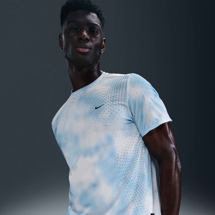 Nike Running Division Breathe image number 0 Nike Running Division Breathe image number 0