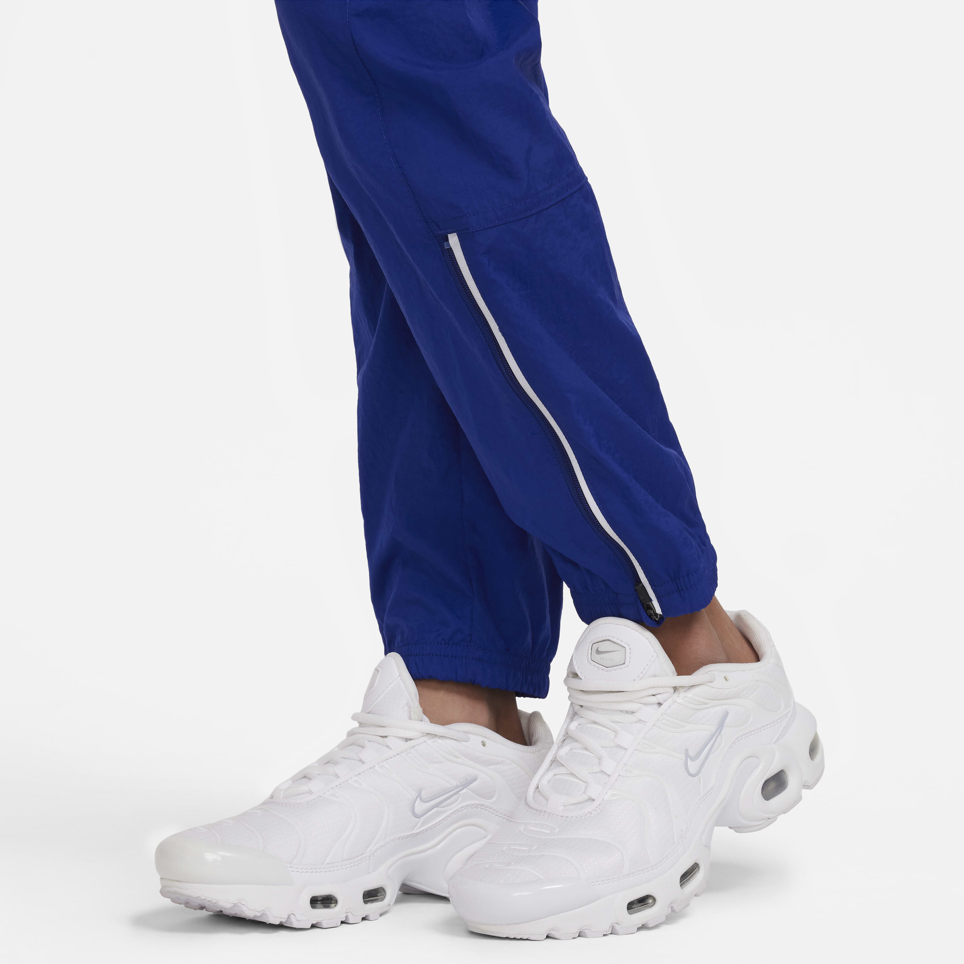 بدلة رياضية اير image number 7