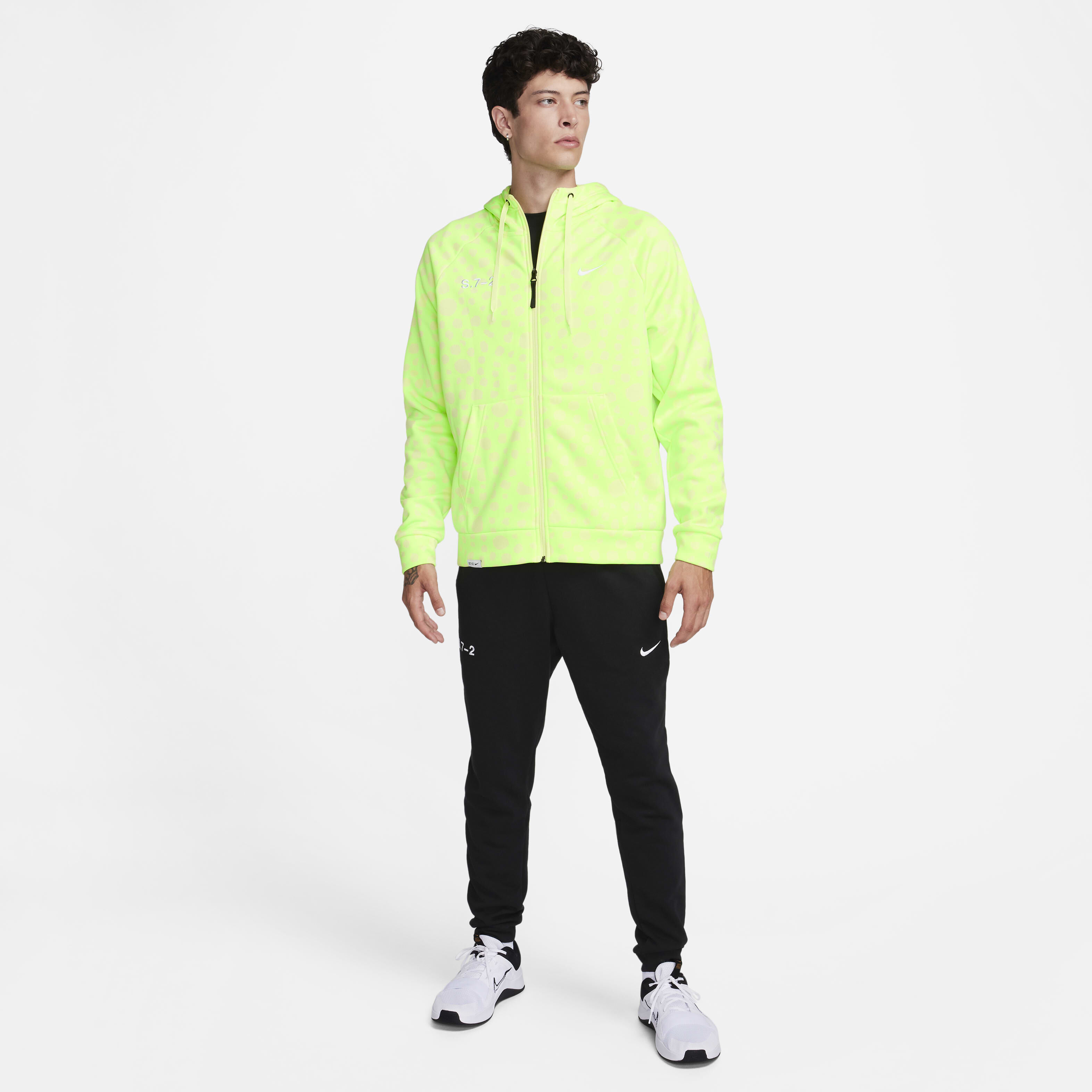 Buy Nike Therma FIT Studio 72 Men s Print Full Zip Fitness Hoodie Nike Saudi Official