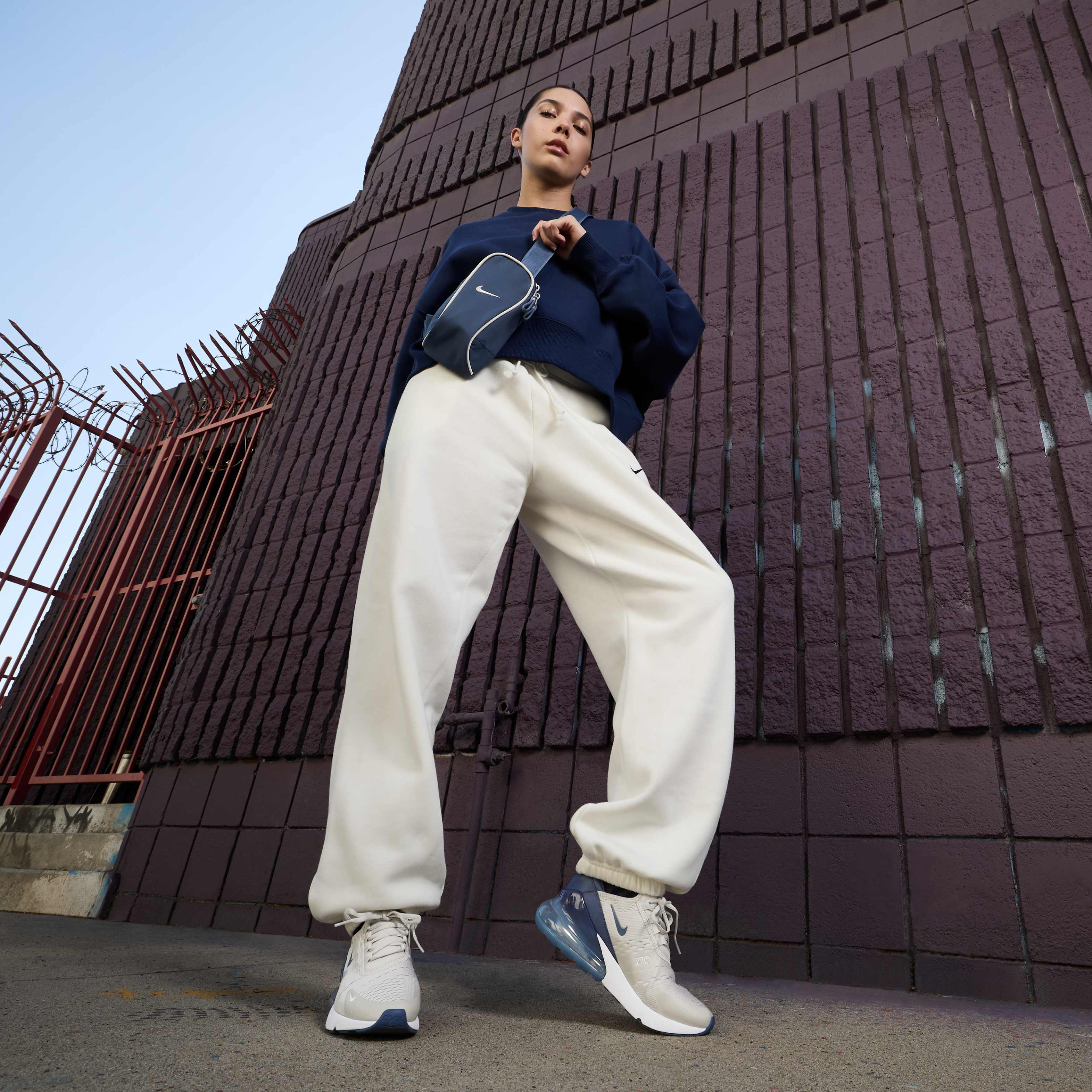 Nike Air Max 270 image number 9