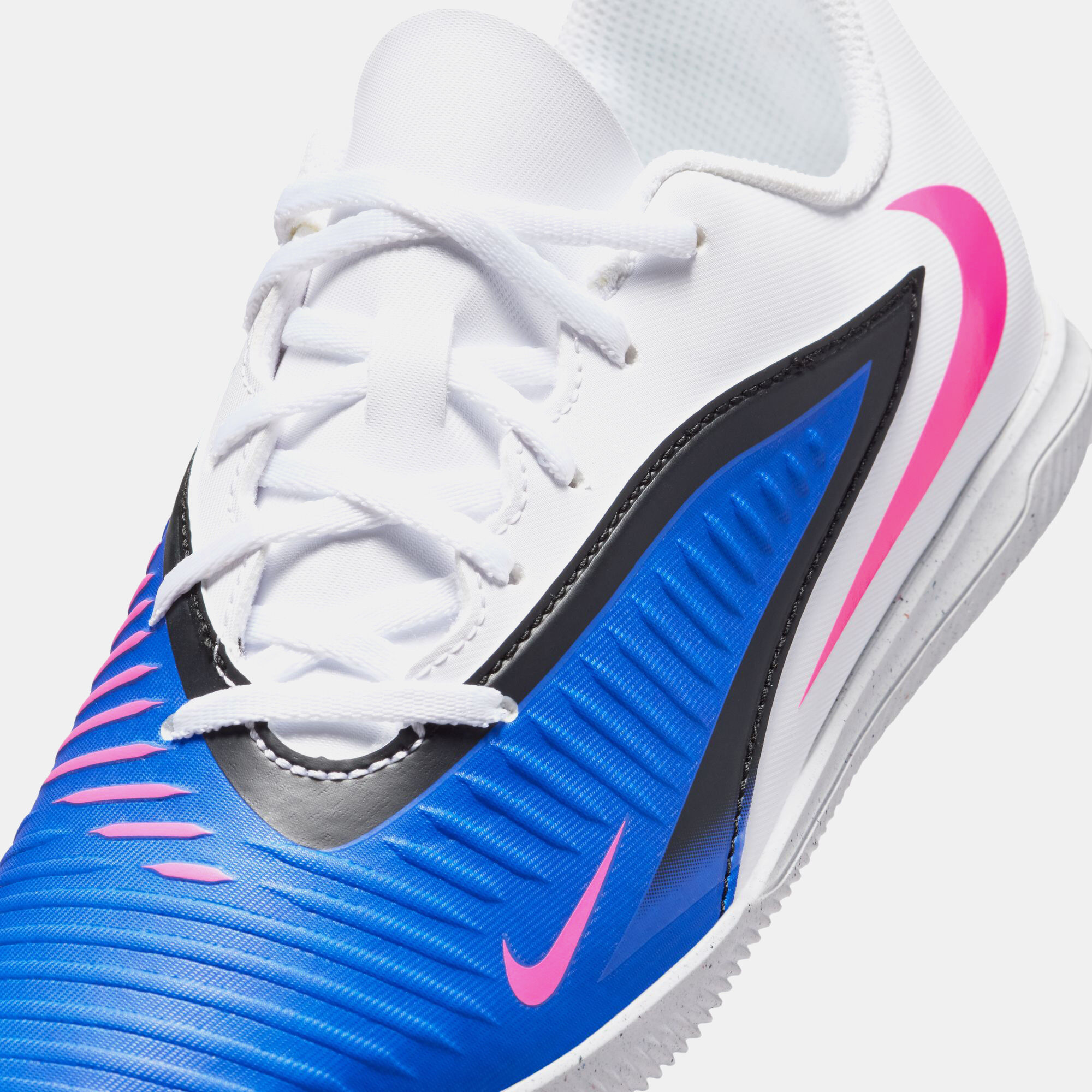 Nike Jr. Phantom 6 Low Club image number 8