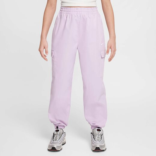 نايكي سبورتسوير