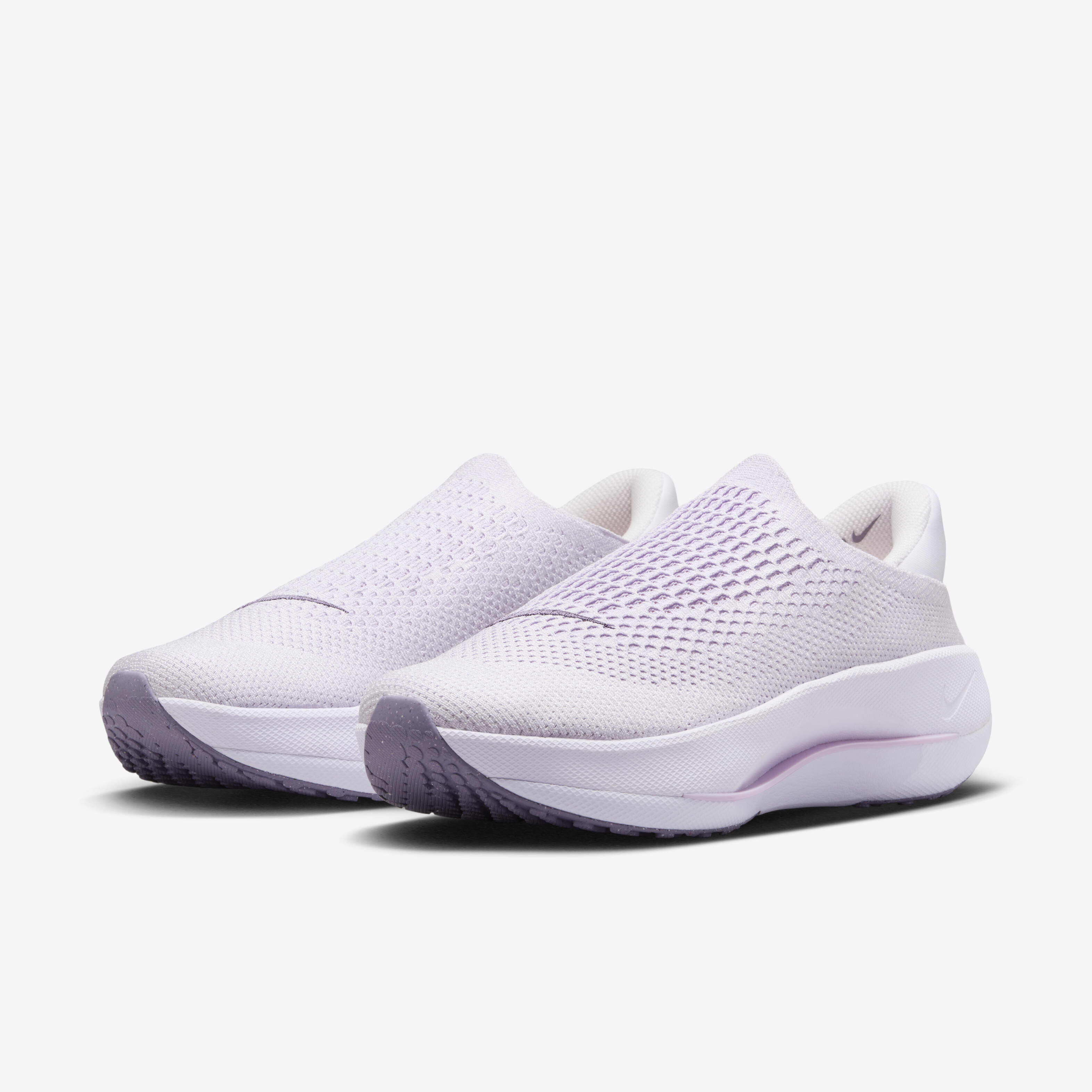 Nike viale women's slip on 2025