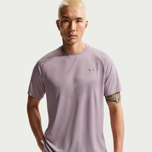 نايكي سترايد