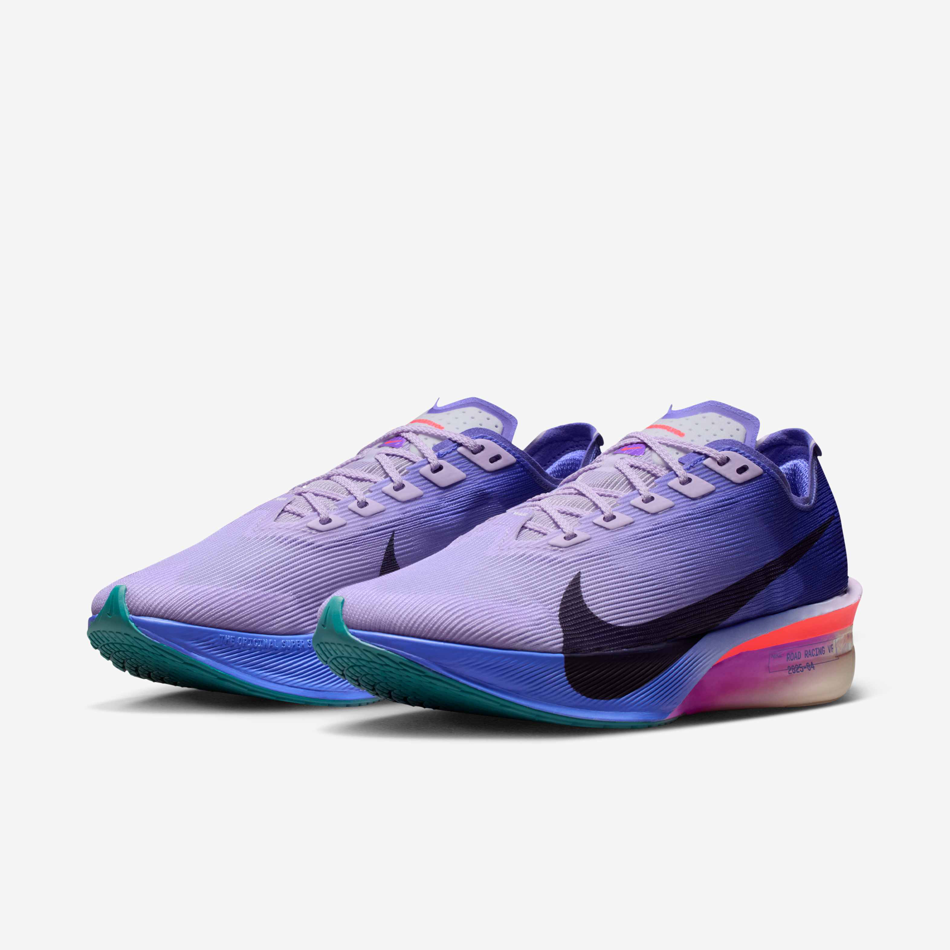 Nike Vaporfly 4 image number 4