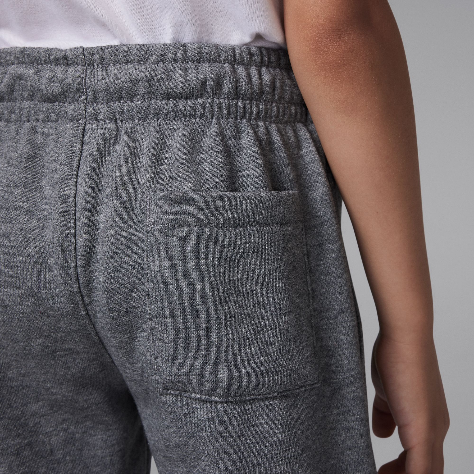 Jordan MJ Brooklyn French Terry Essentials image number 3