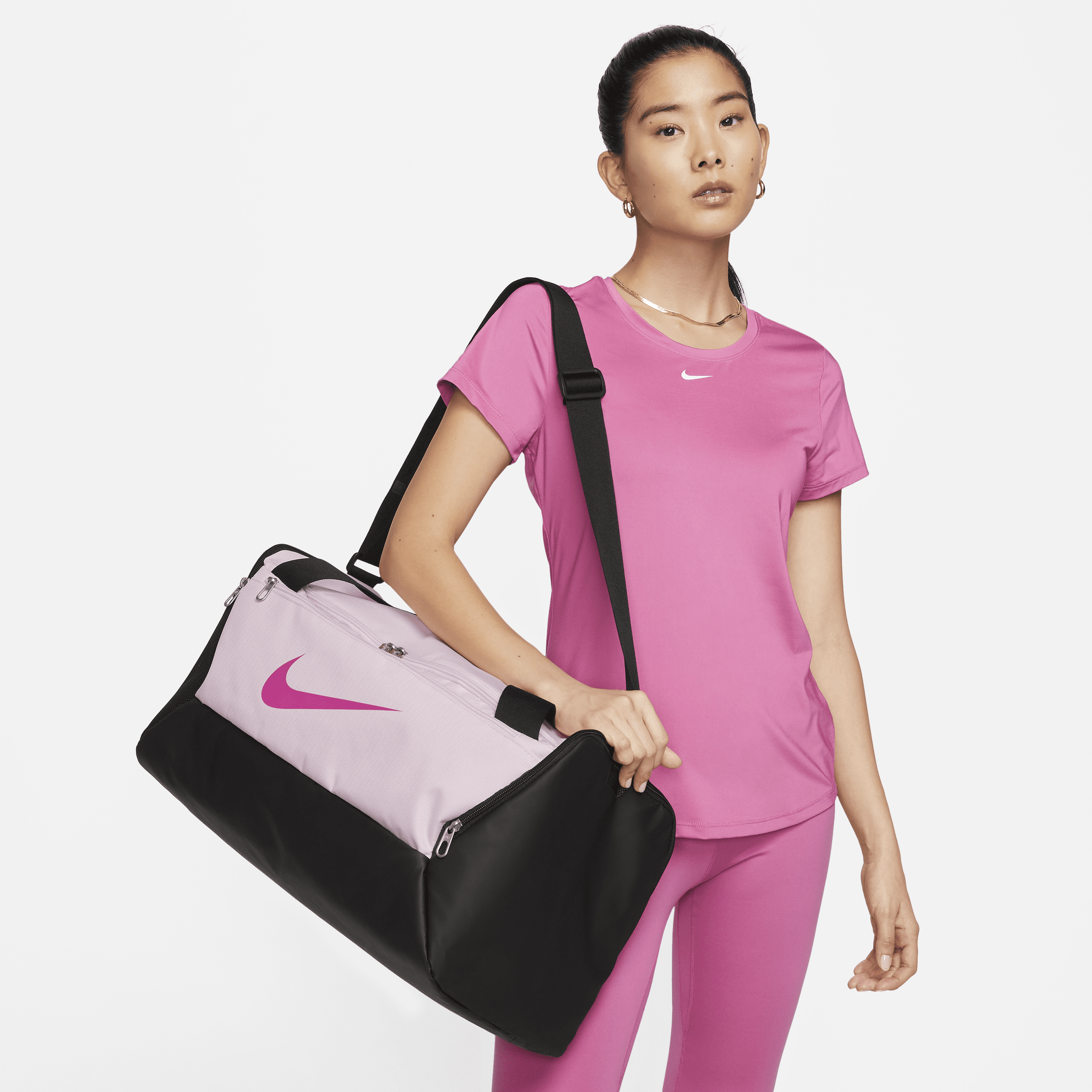 Nike Brasilia Training Duffel Bag, Versatile Bag with Padded Strap and–  backpacks4less.com
