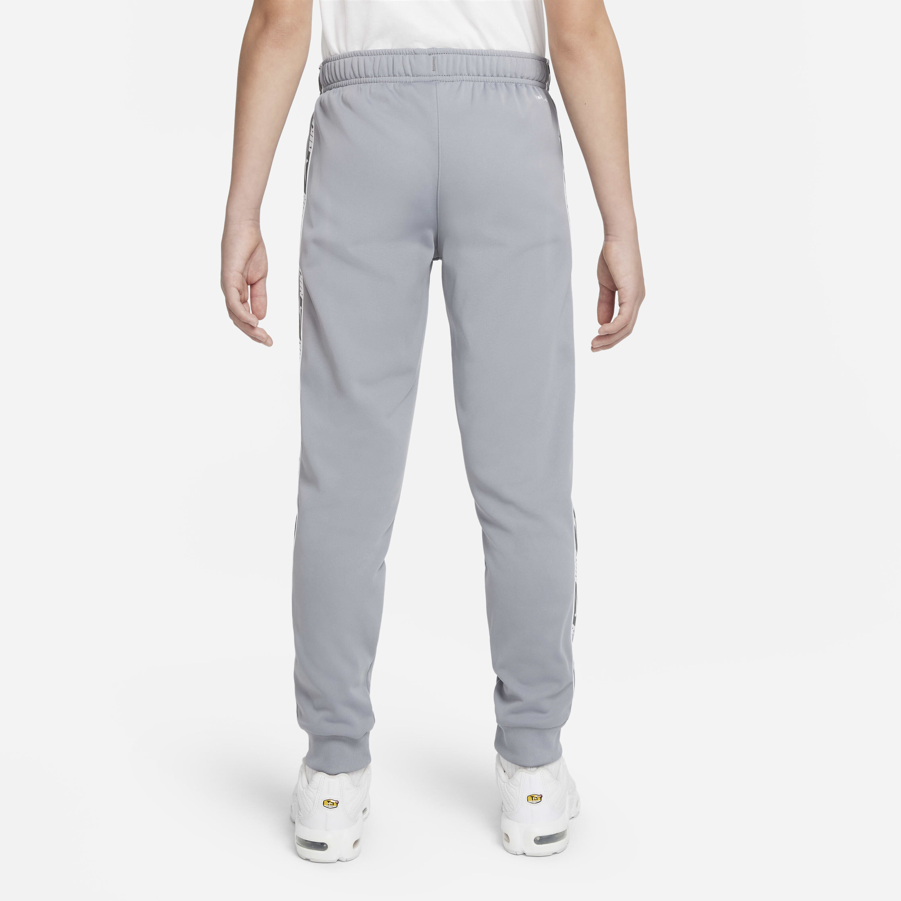 نايكي سبورتسوير image number 1