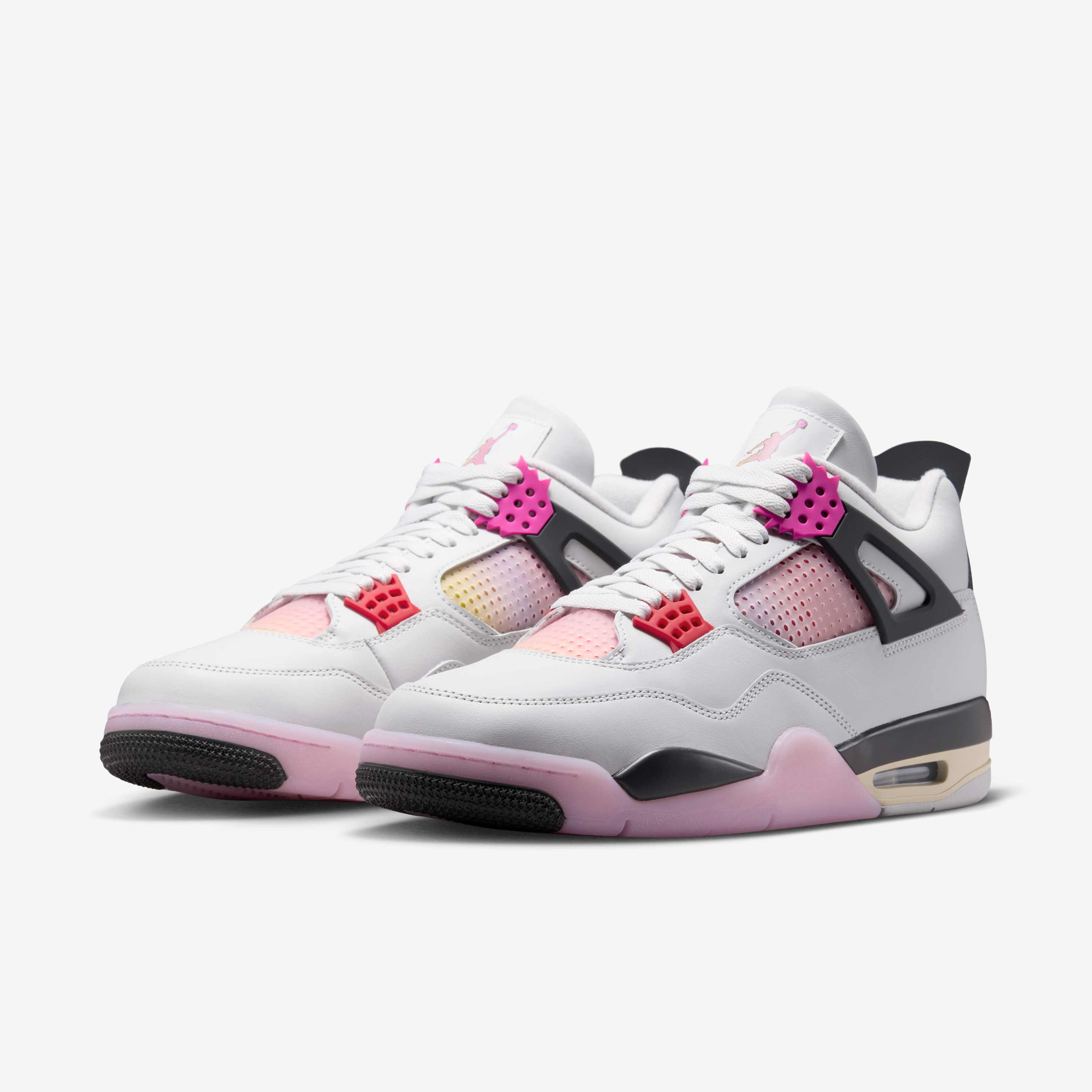 Air Jordan 4 Retro 'Comic'  image number 4