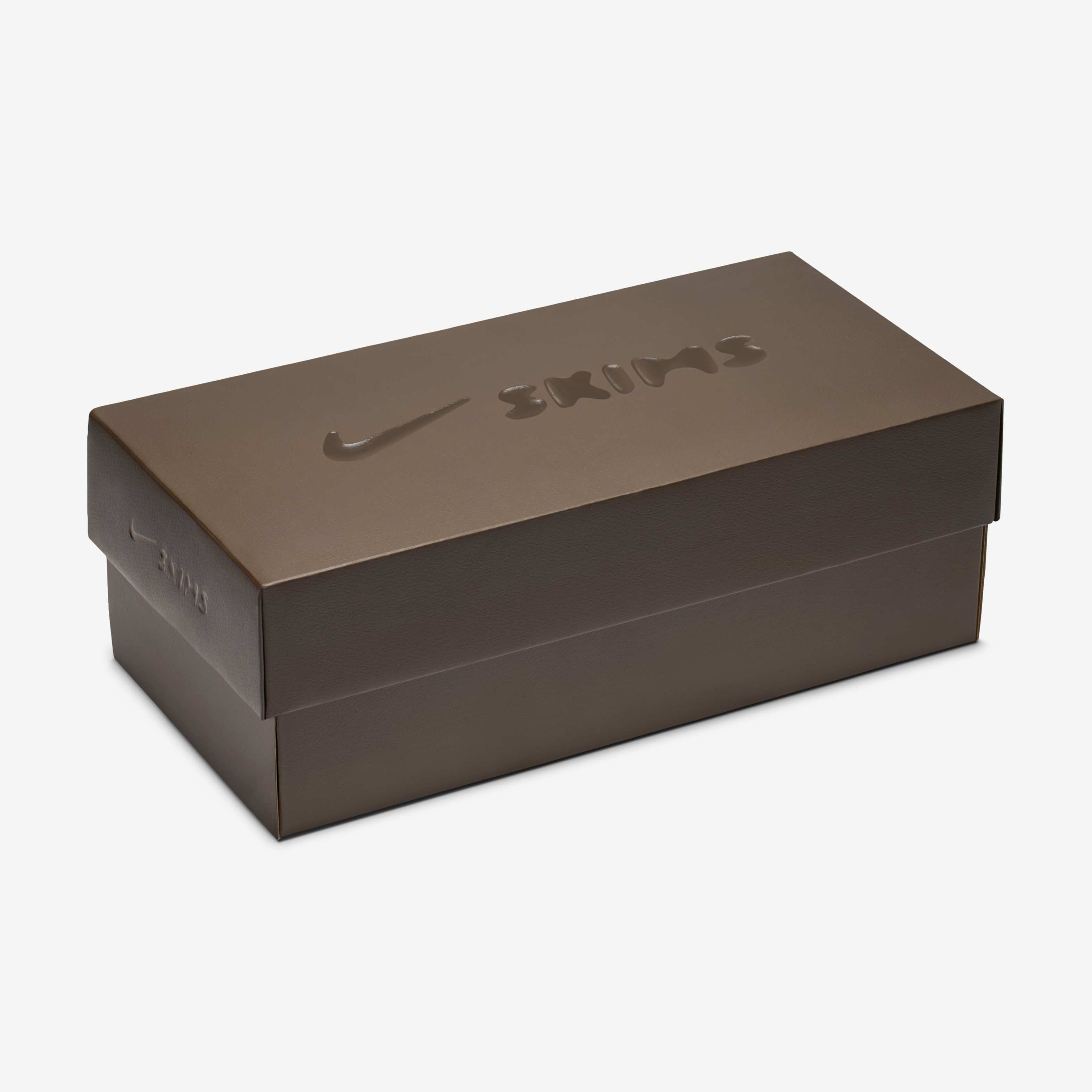 NikeSKIMS ريفت ساتين image number 9