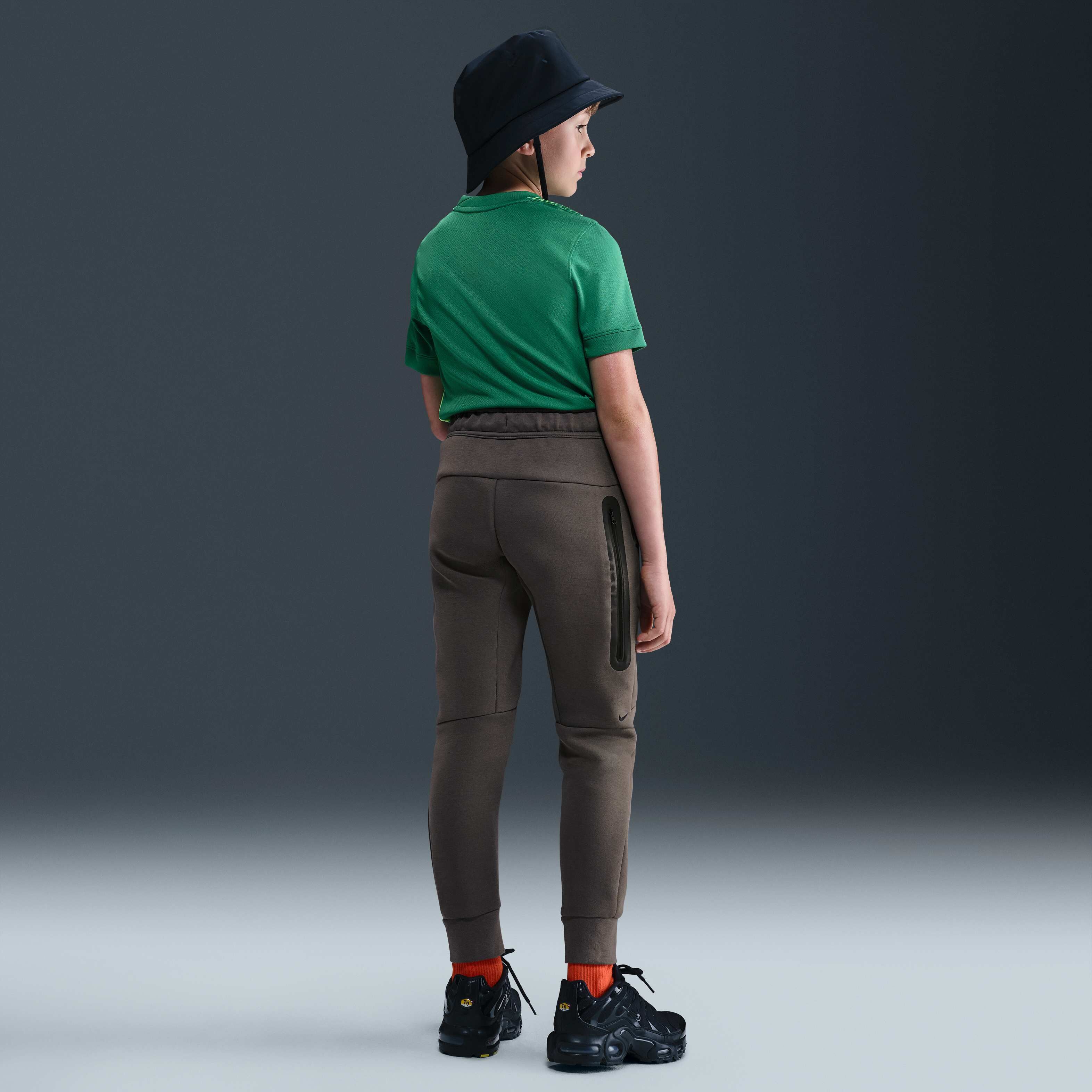 نايكي سبورتسوير تك فليس image number 3