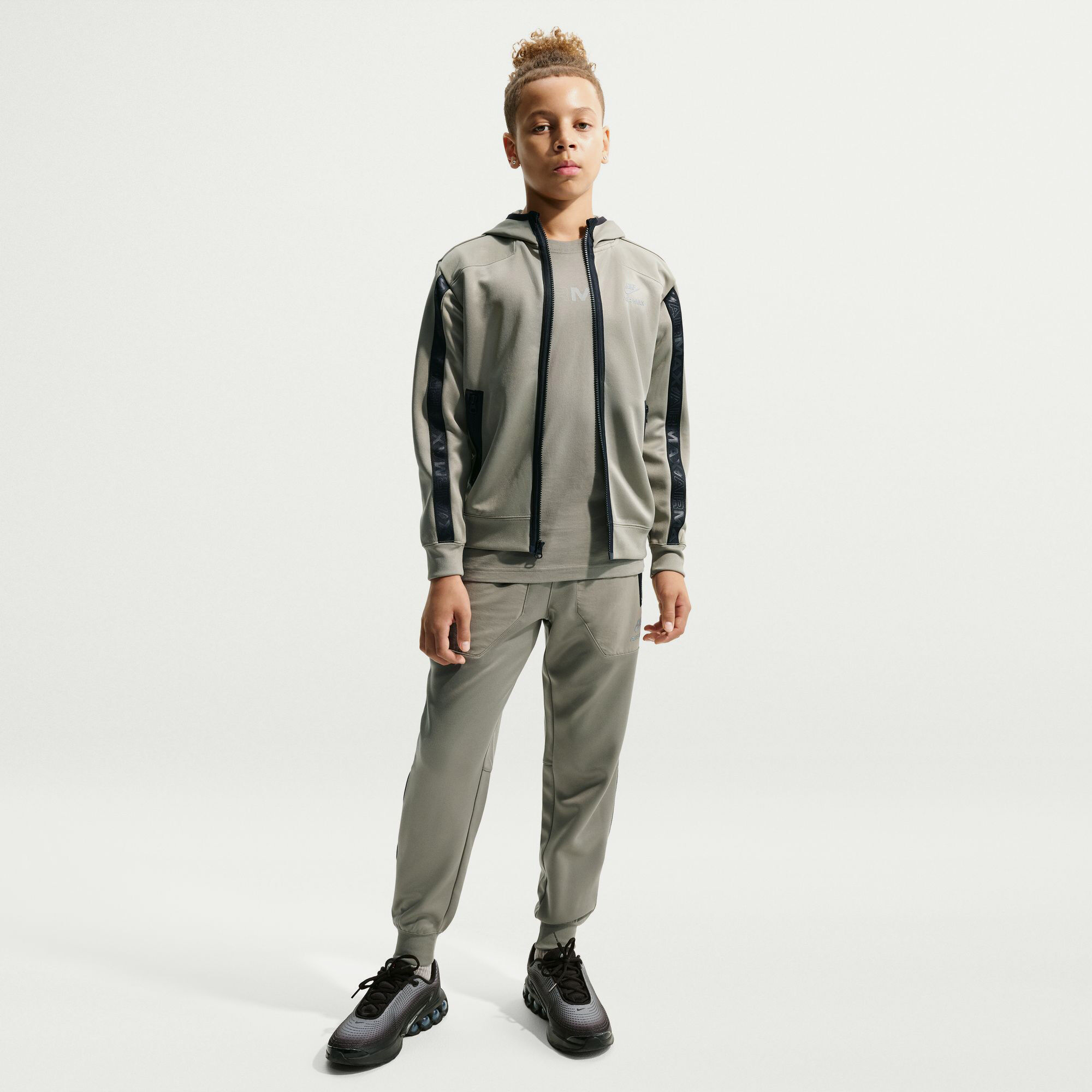 Nike Sportswear image number 0