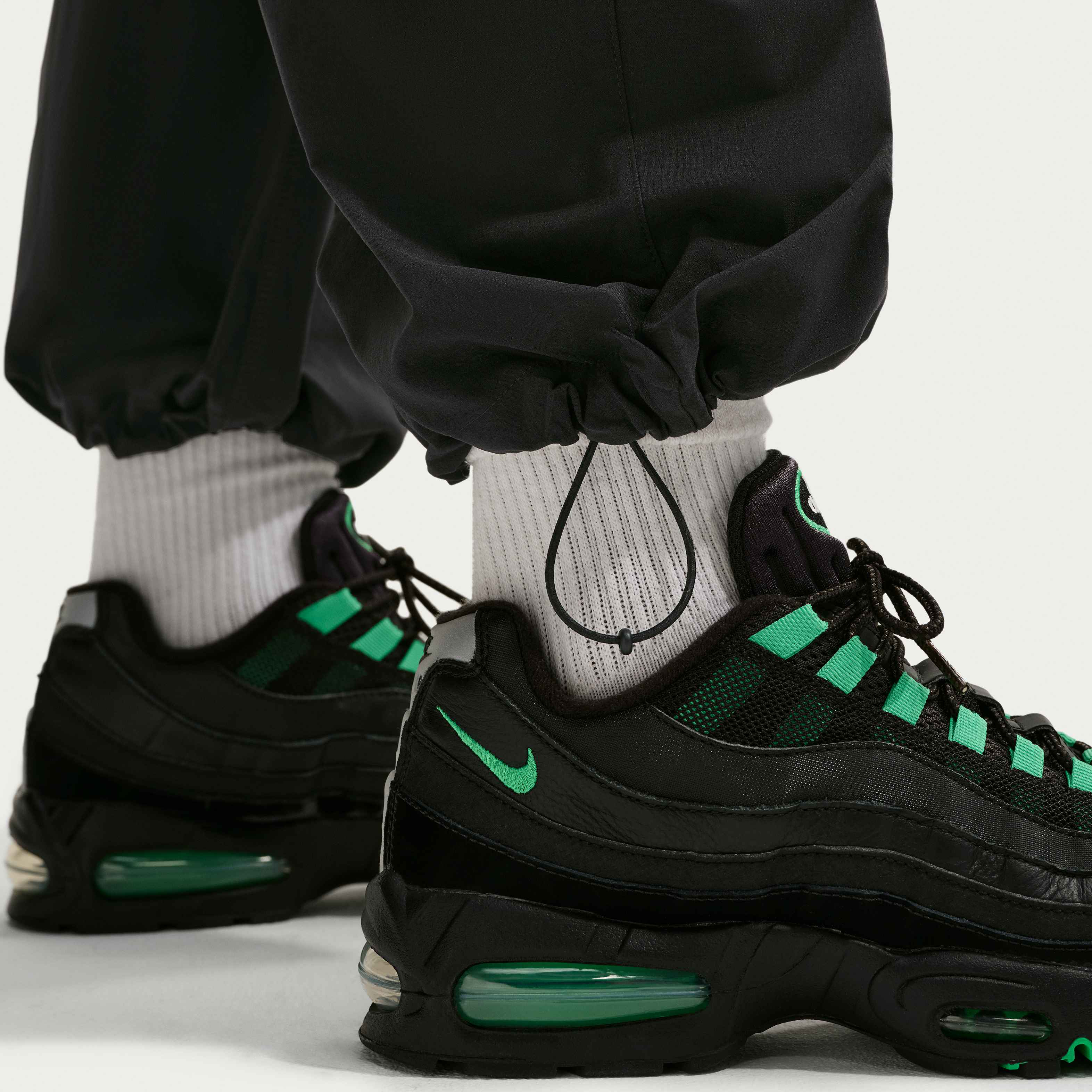 نايكي تك image number 5