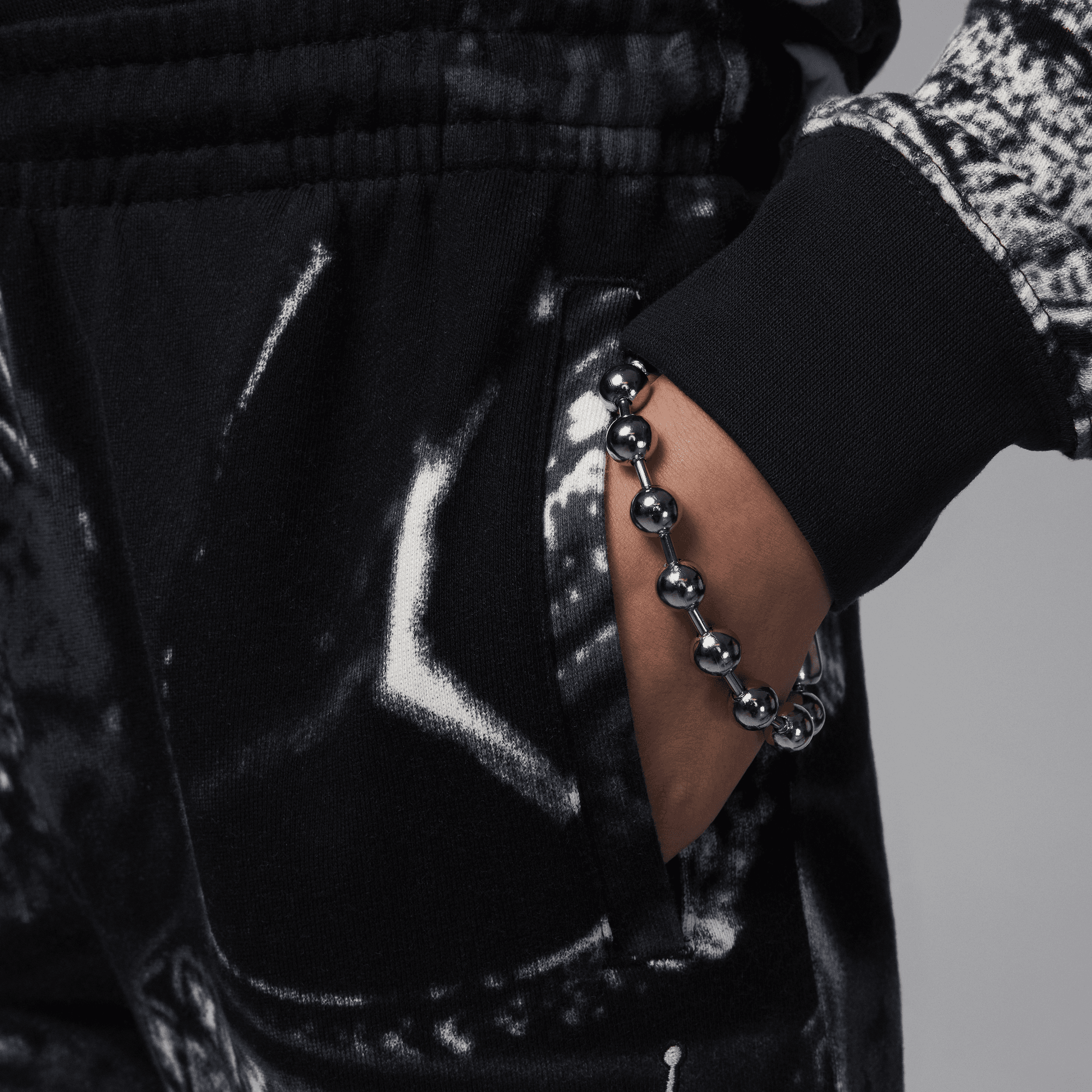 Jordan image number 3