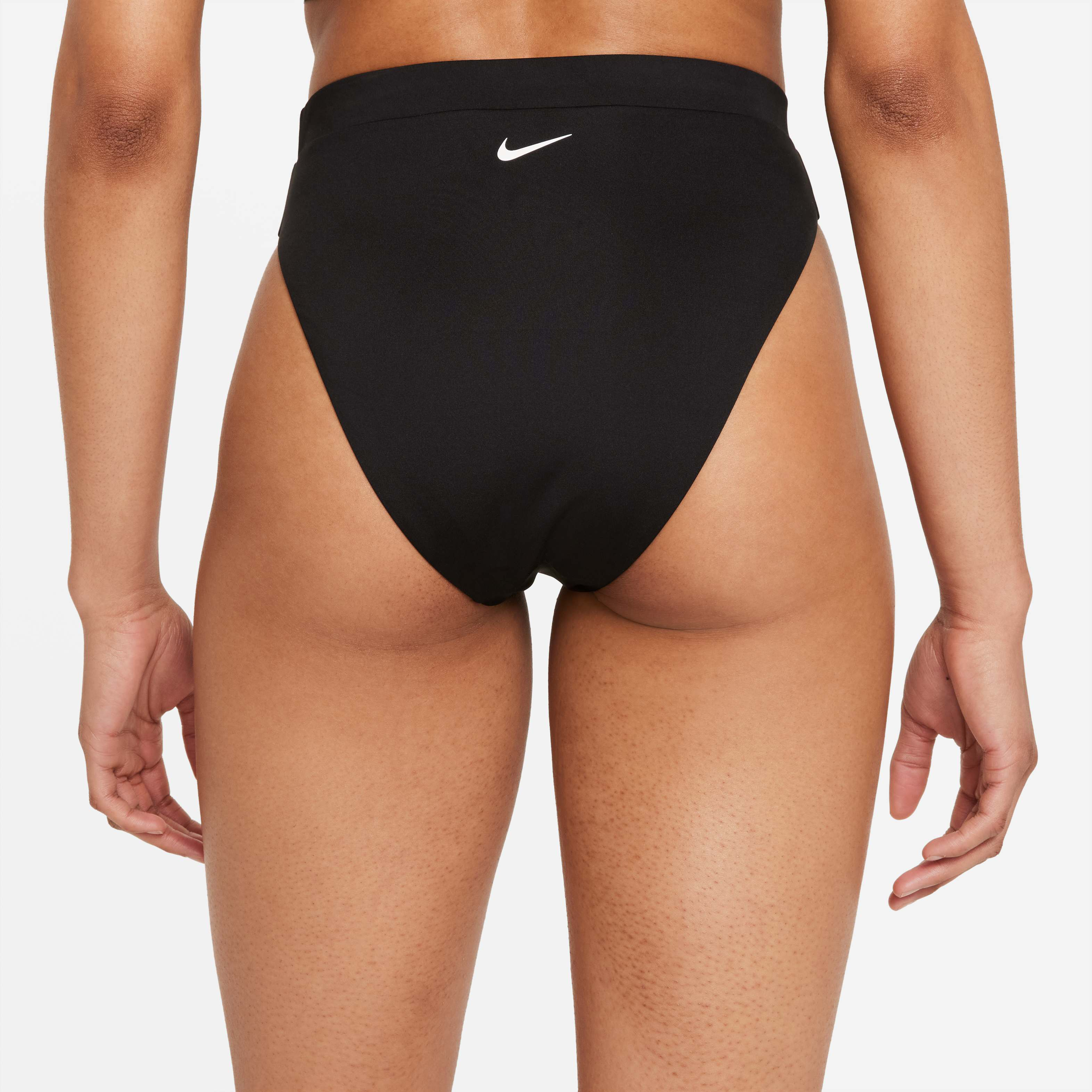 Nike Essential image number 2