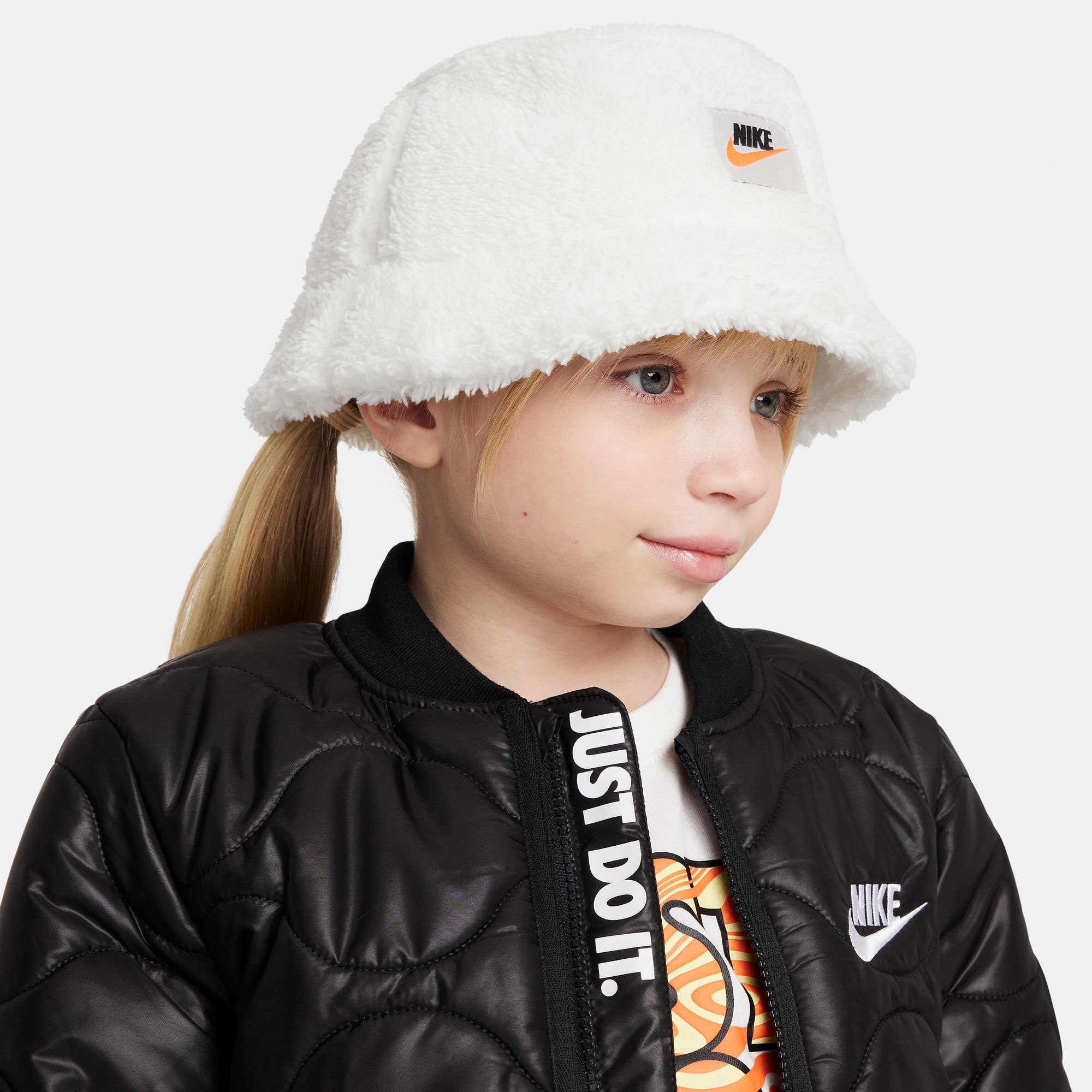Nike Cozy Sherpa Apex Bucket Hat image number 1