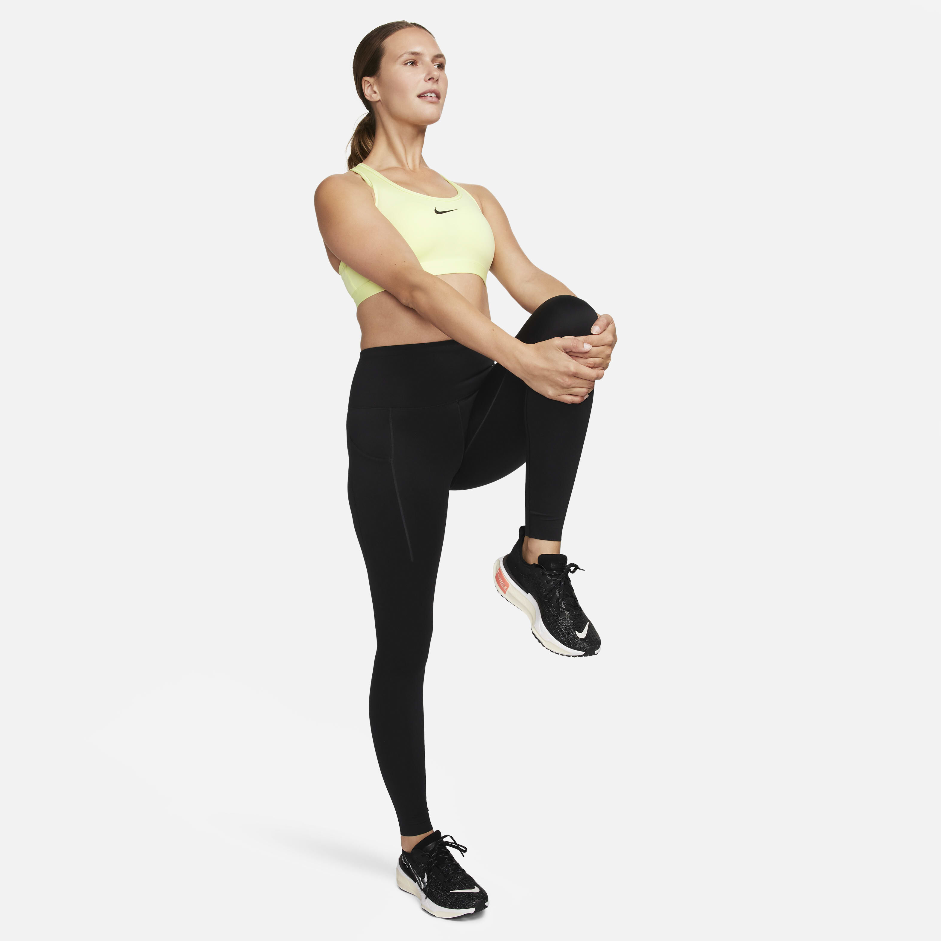 نايكي سووش بدعم متوسط image number 6