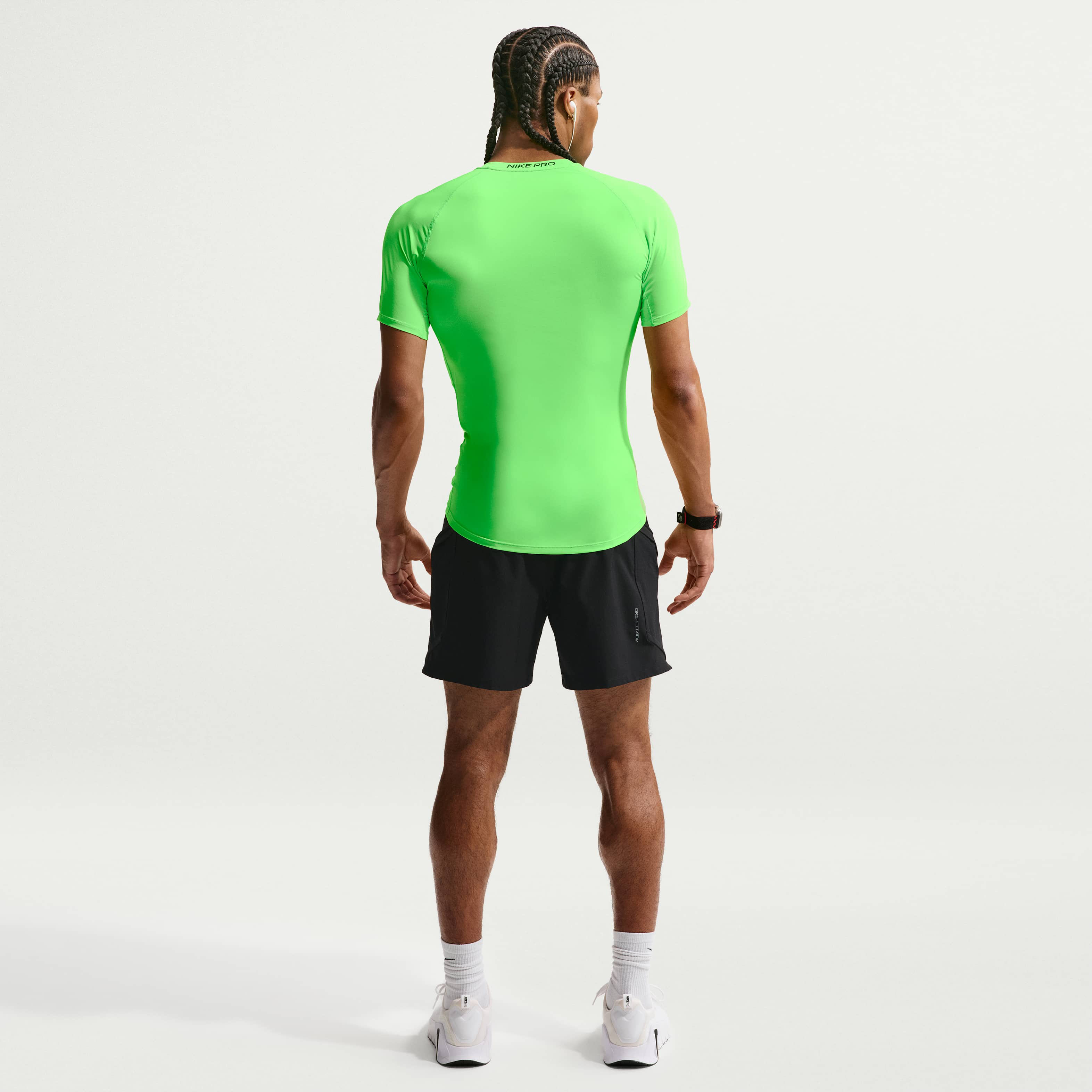 Nike Pro image number 4