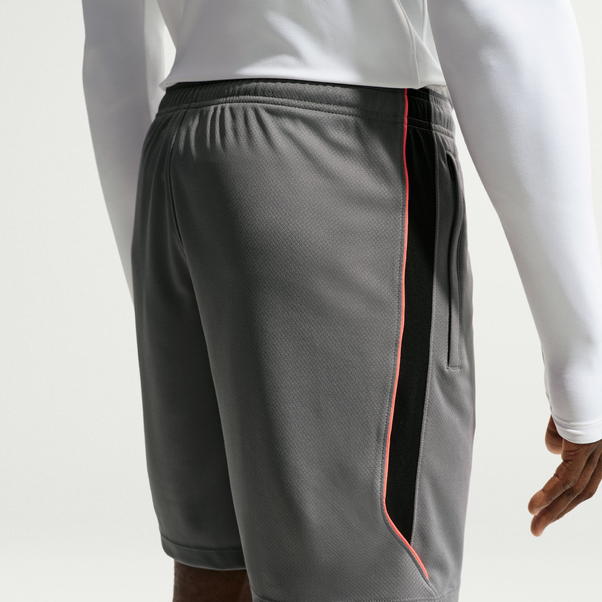 Nike Strike image number 2