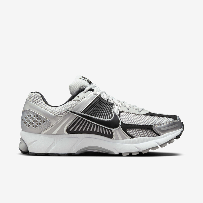Nike Zoom Vomero 5 image number 2 Nike Zoom Vomero 5 image number 2