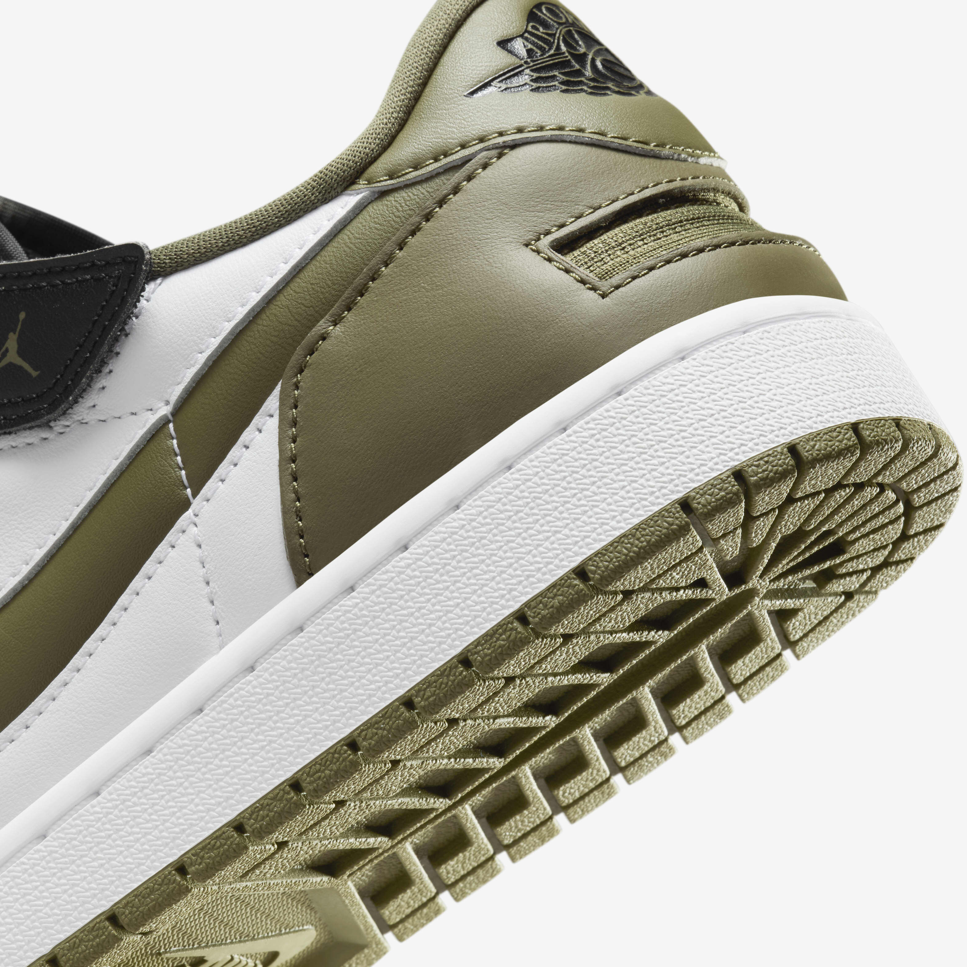 Nike air force 1 doré jordan outlet