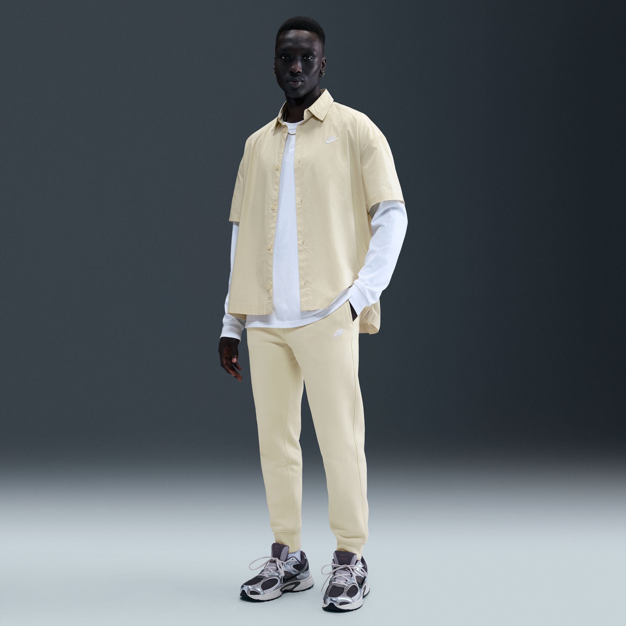 Nike Club image number 3