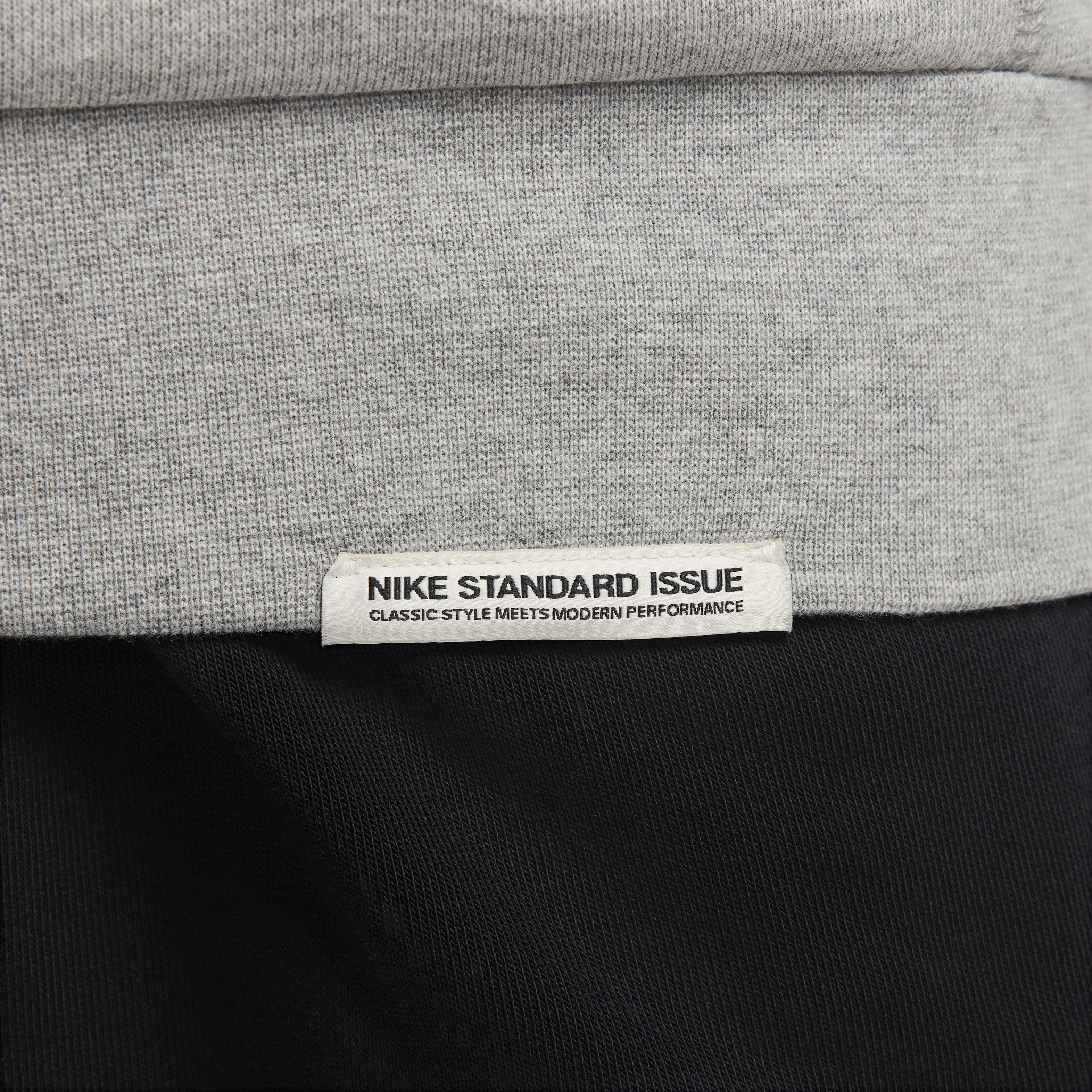 Nike Standard Issue image number 6