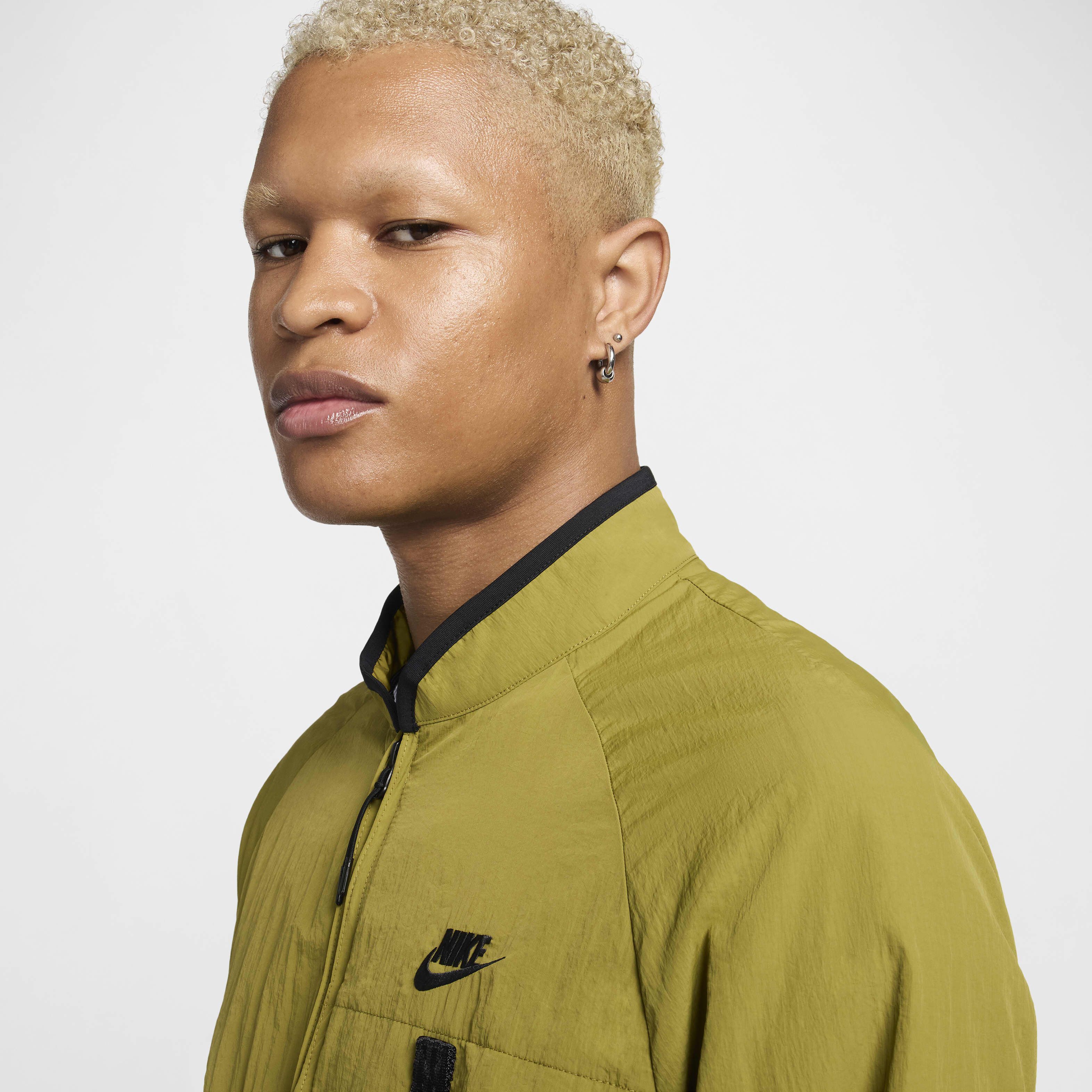 نايكي تك image number 2