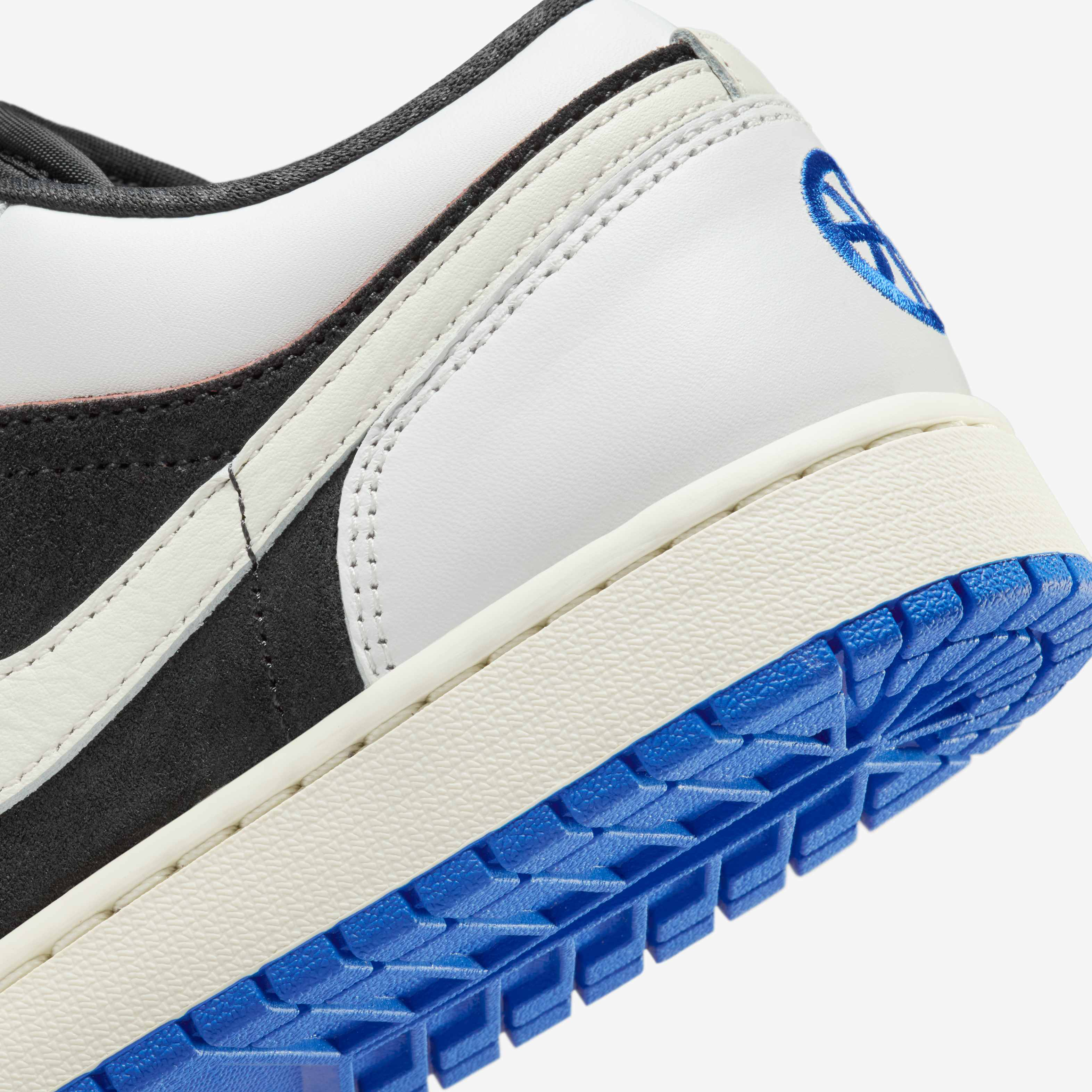 Air Jordan 1 Low Quai 54 image number 7