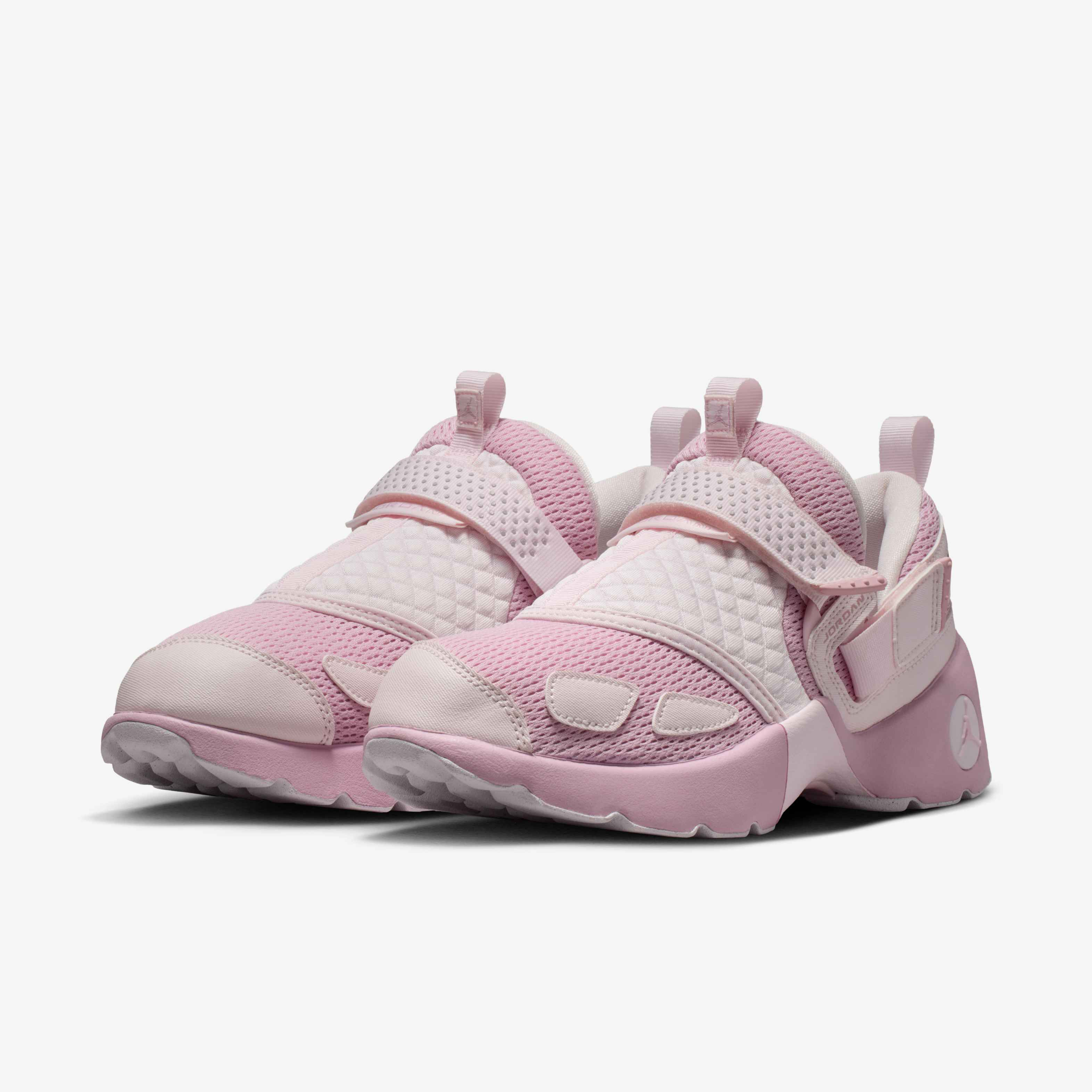 Jordan Trunner LX image number 4