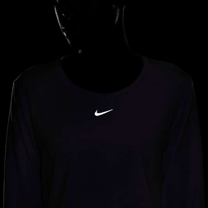 Nike Dri-FIT UV One Luxe image number 5 Nike Dri-FIT UV One Luxe image number 5