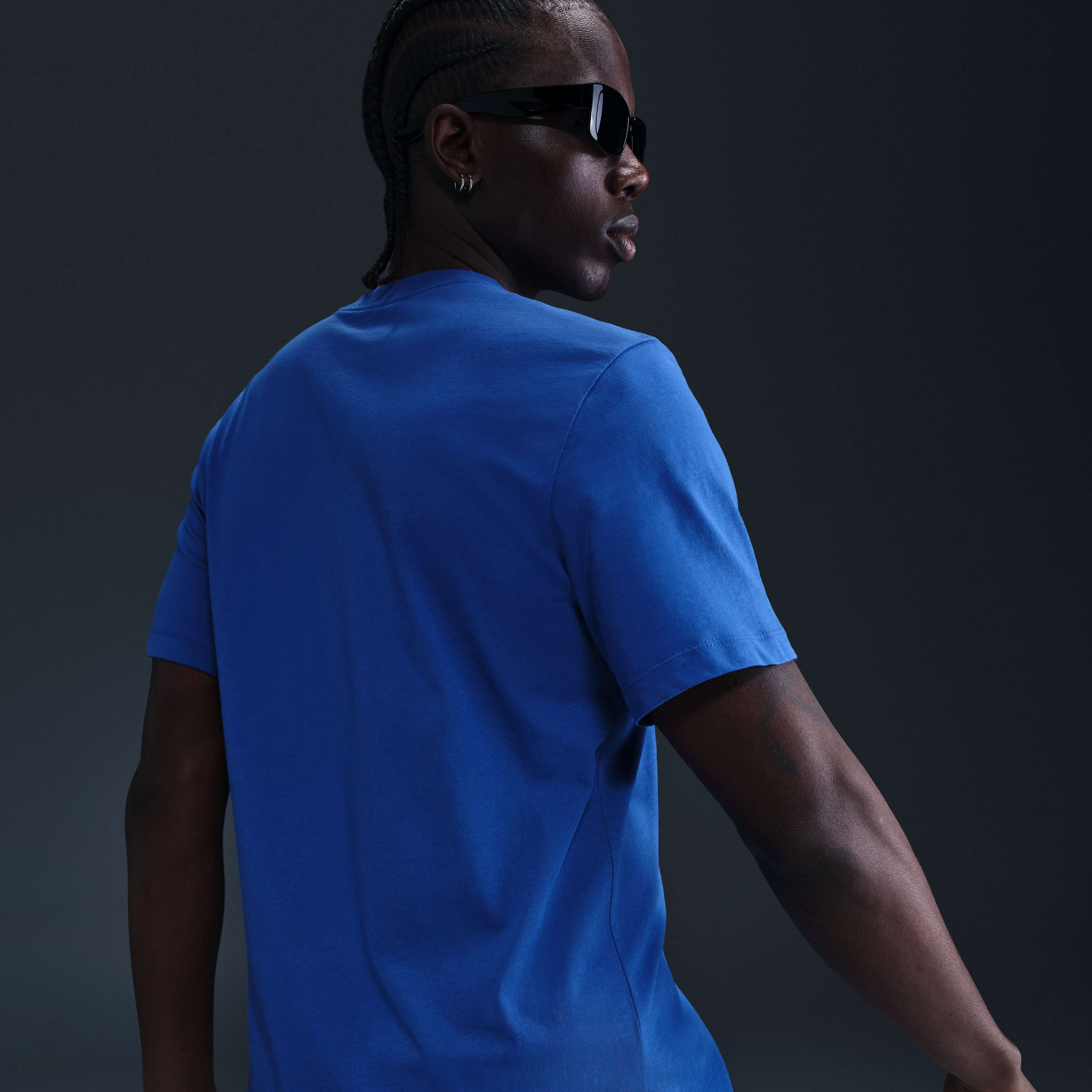 نايكي سبورتسوير image number 1