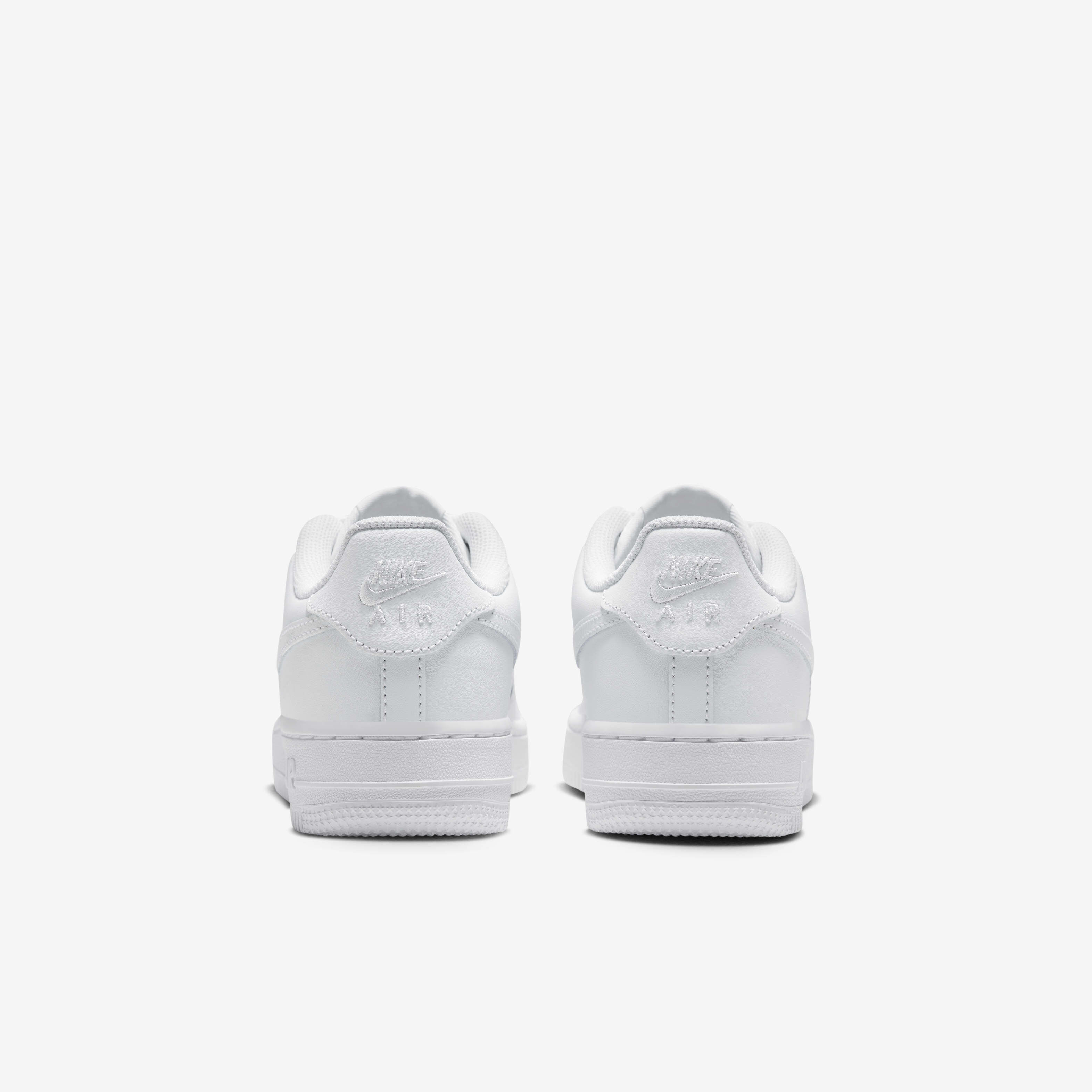 Buy Nike Air Force 1 LE Older Kids Shoe Nike Saudi Official