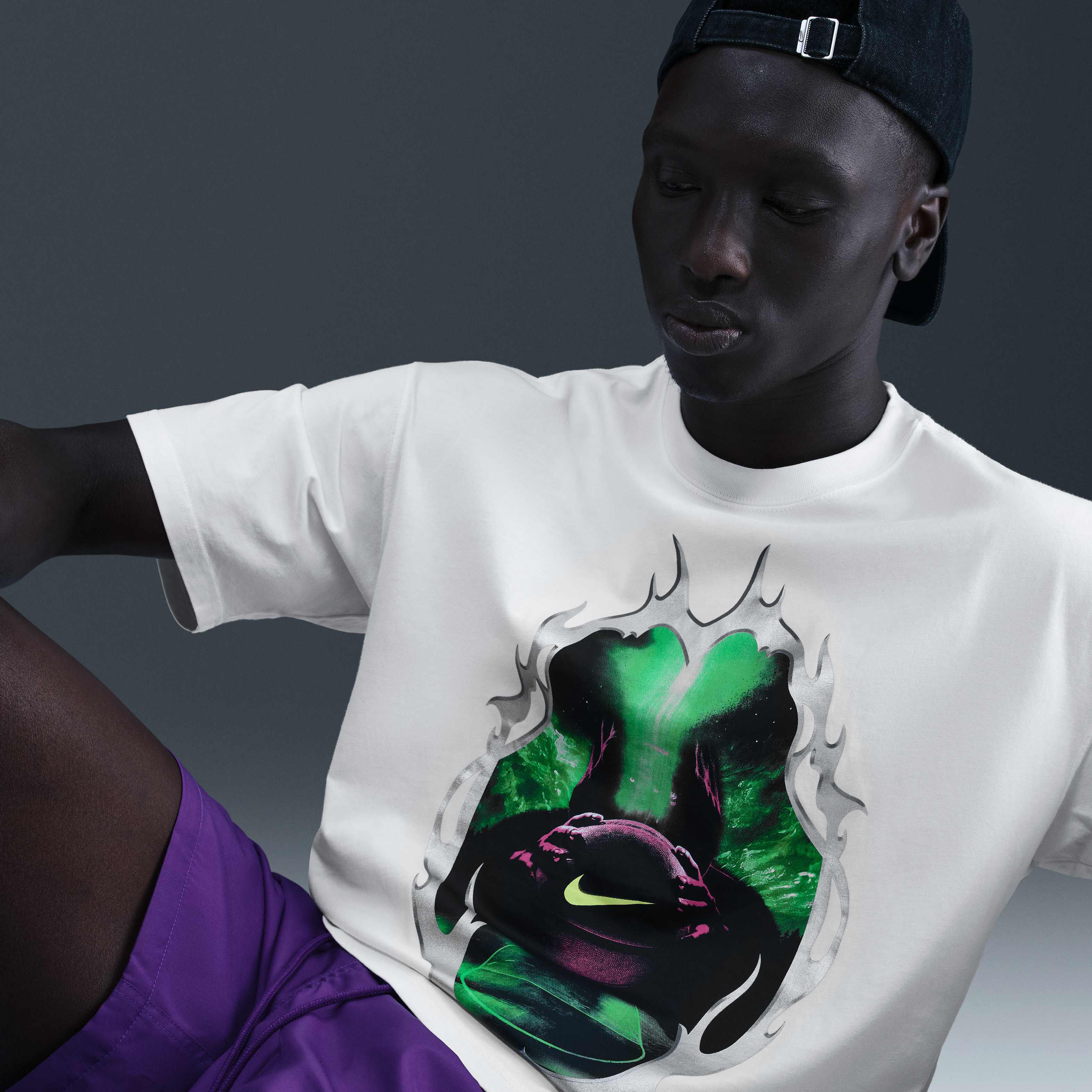 Nike Men's Basketball T-Shirt image number 2