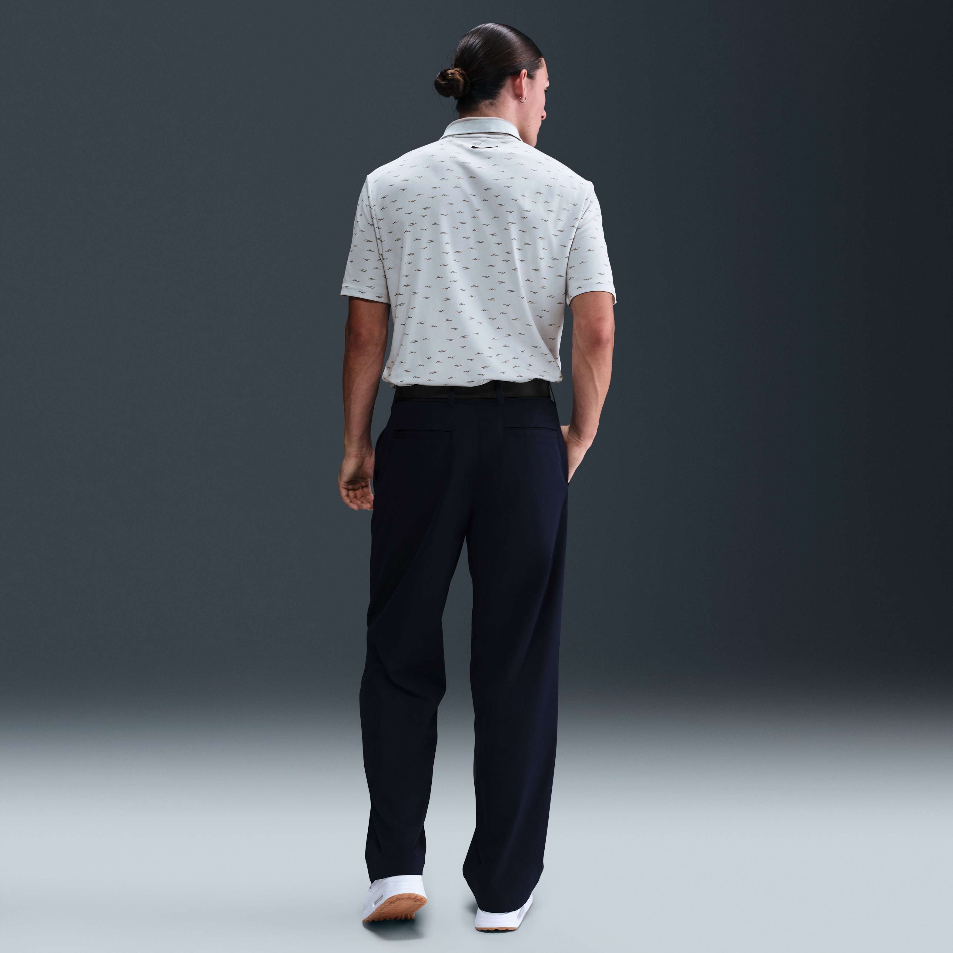 Nike Tour image number 4