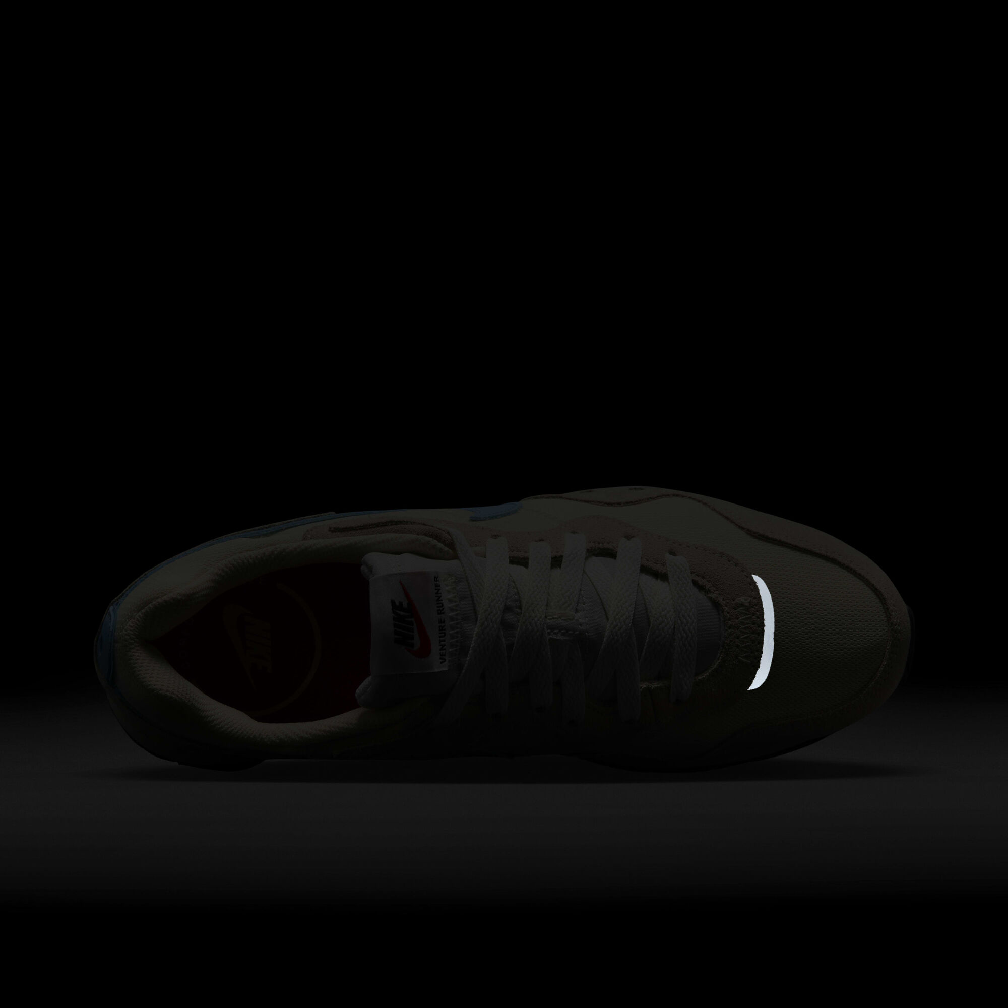Zoom image