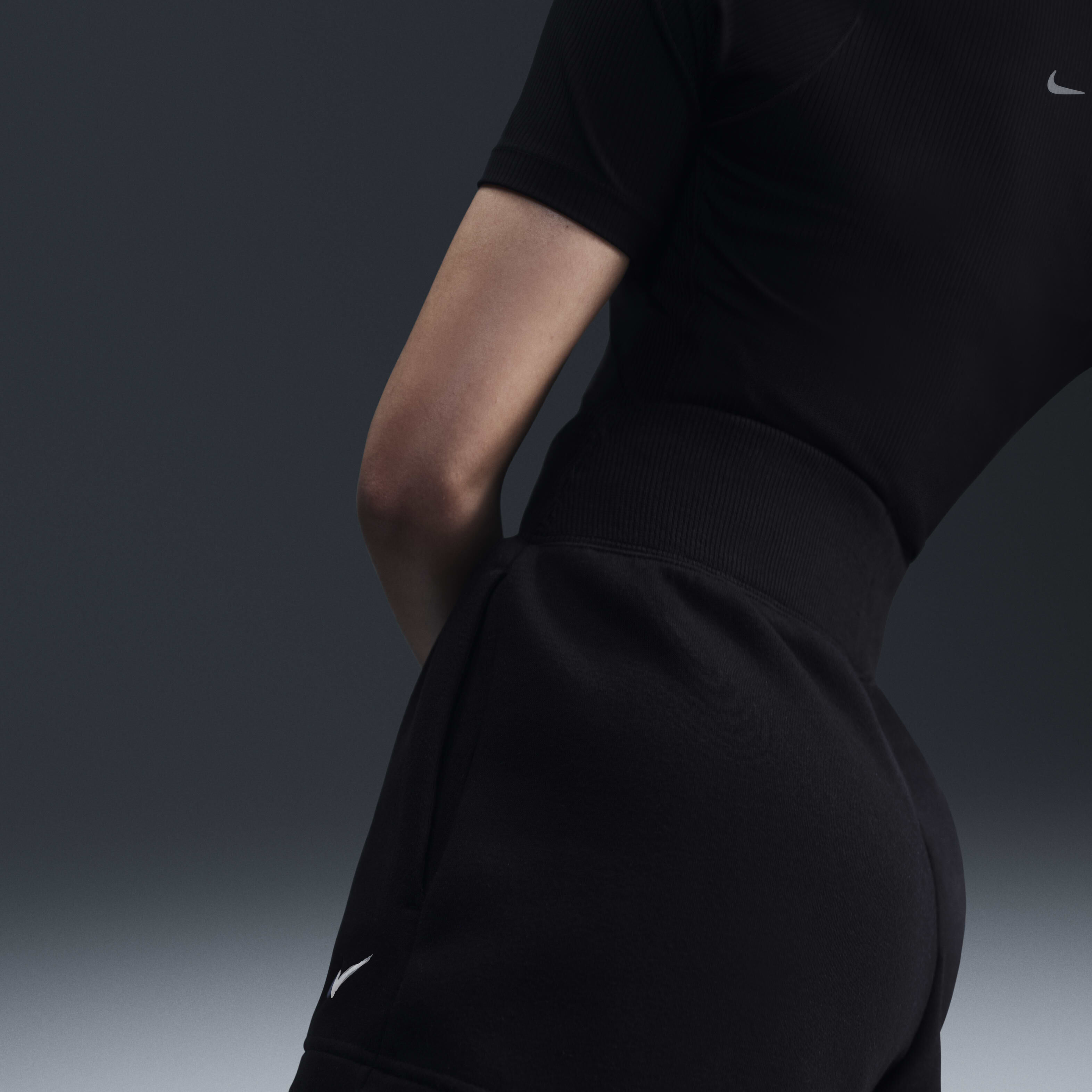 نايكي سبورتسوير فينيكس فليس image number 2