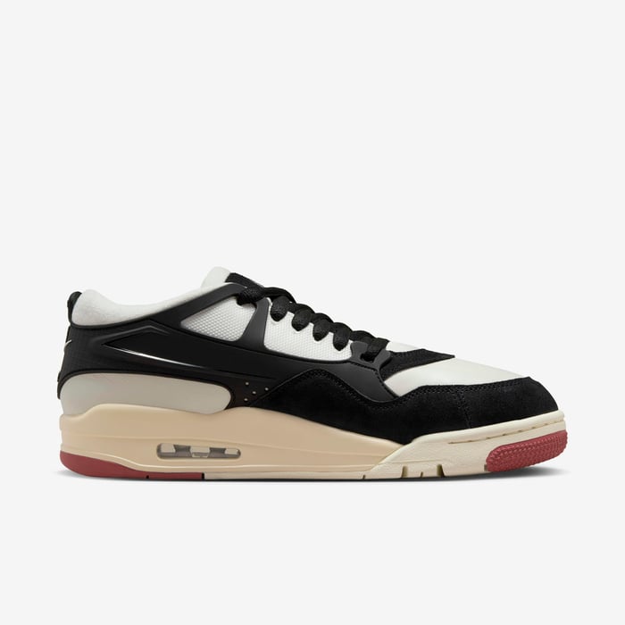 اير جوردن 4 ار ام image number 2 اير جوردن 4 ار ام image number 2