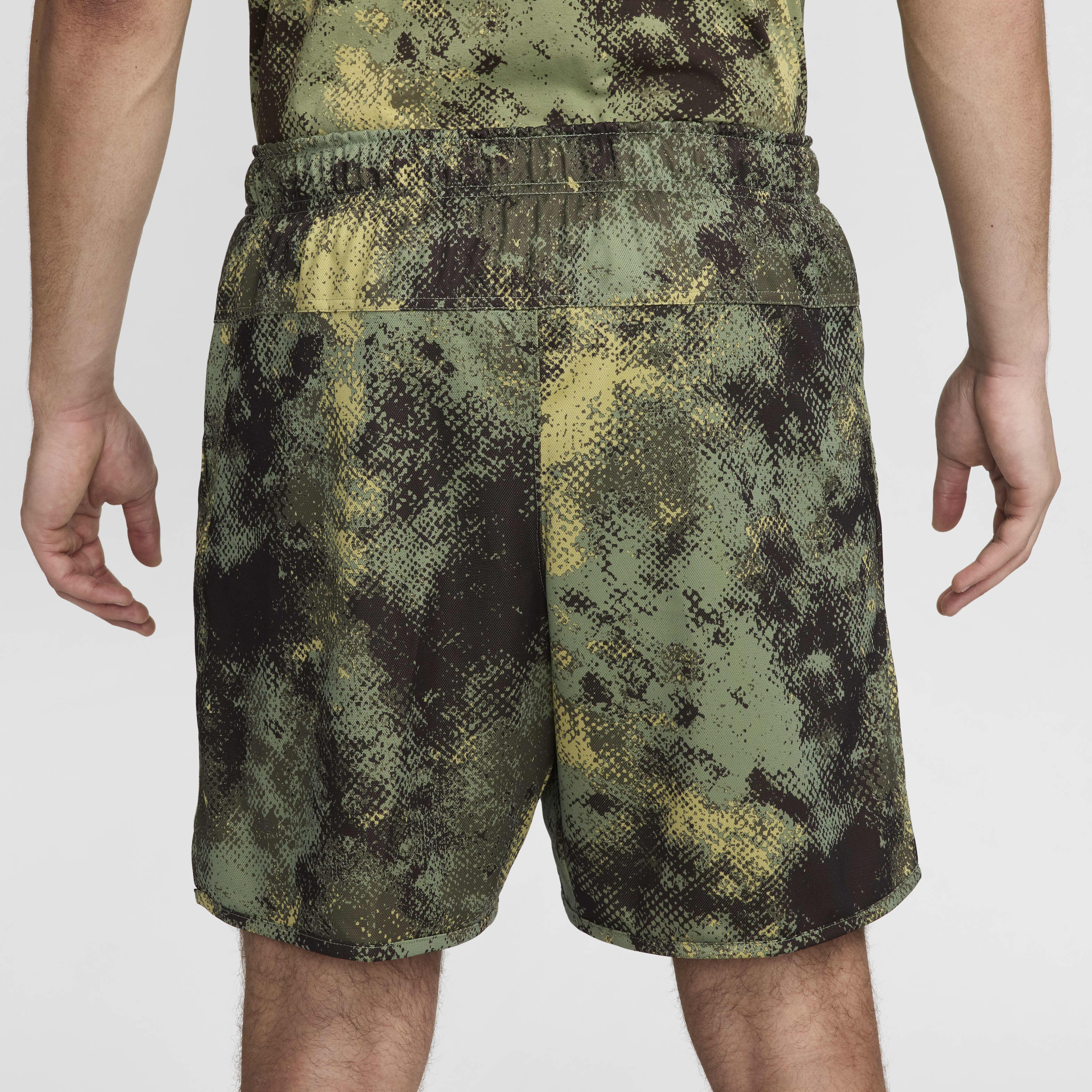 Buy Nike Totality Camo Men s 18cm approx. Dri FIT Unlined Fitness Shorts Nike Saudi Official